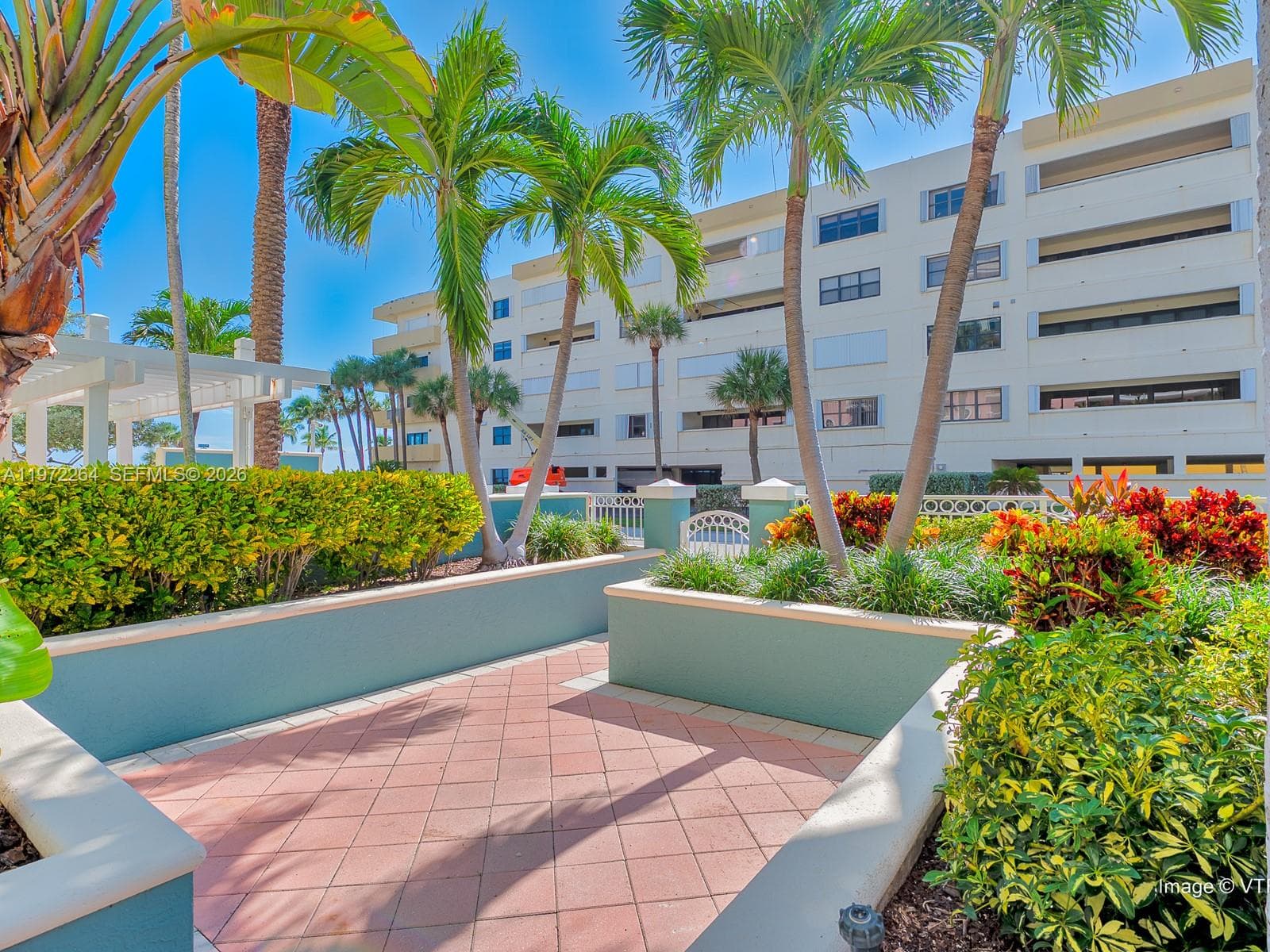 2051 SE 3rd St # TH11, Deerfield Beach, FL 33441 photo 4