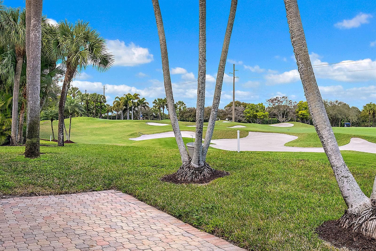108 Waters Edge Drive, Jupiter, FL 33477 photo 2