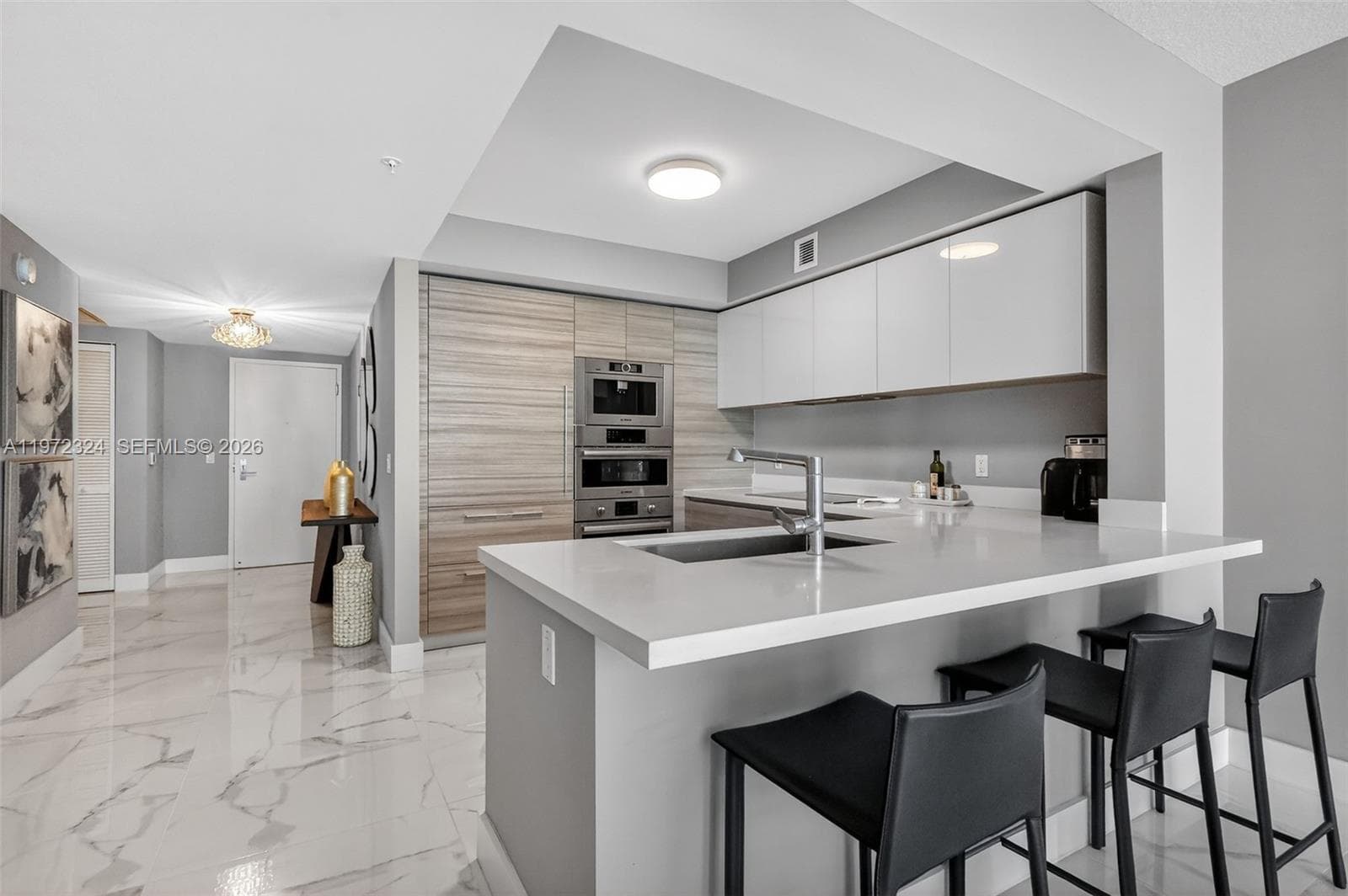 300 Sunny Isles Blvd # 4-804, Sunny Isles Beach, FL 33160 photo 2