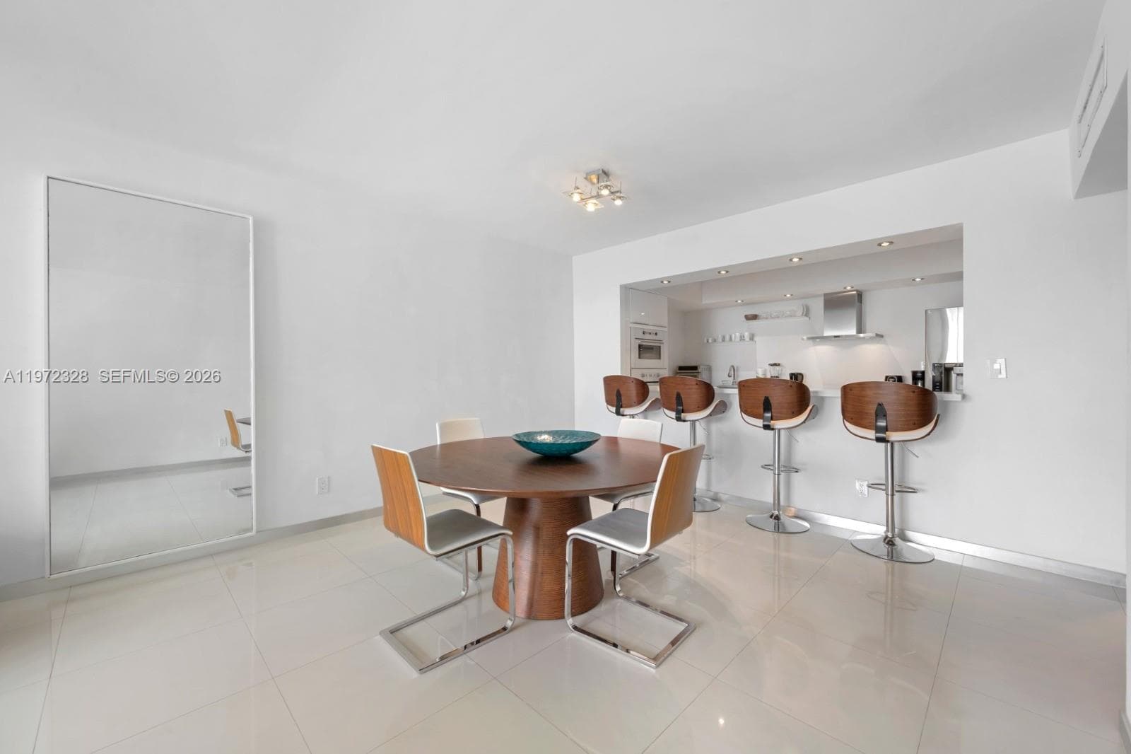19370 Collins Ave # 903, Sunny Isles Beach, FL 33160 photo 5