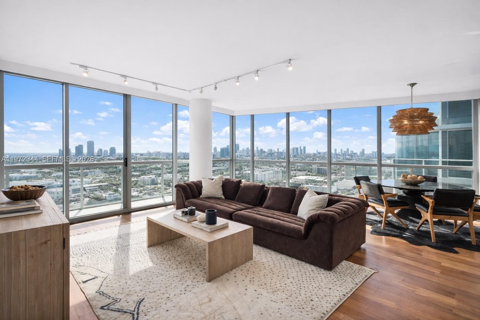 101 20th St # 2706, Miami Beach, FL 33139 photo 2