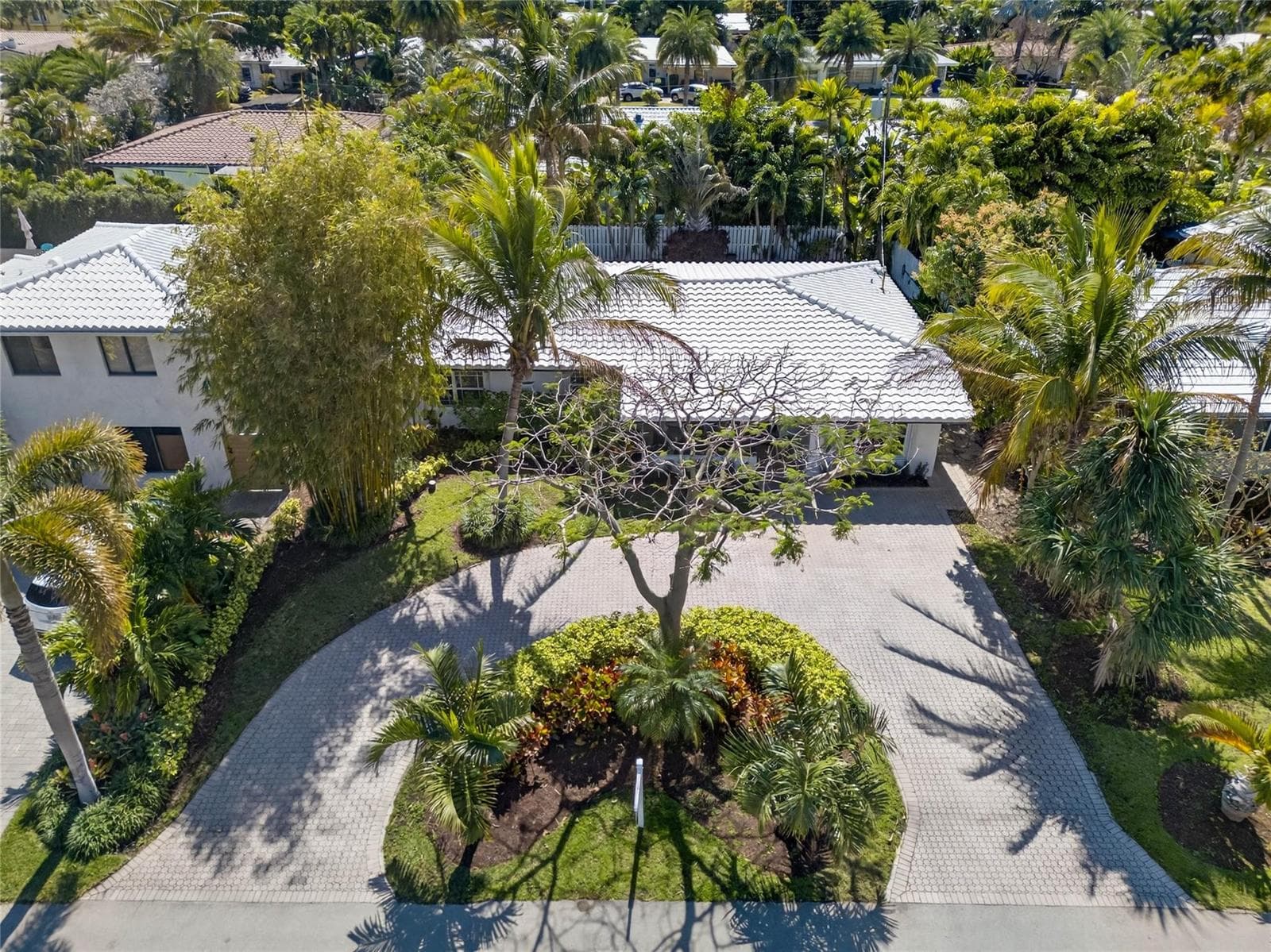 268 Hibiscus Avenue, Lauderdale By The Sea, FL 33308 photo 2