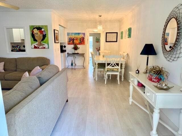 635 Durham W, Deerfield Beach, FL 33442 photo 3