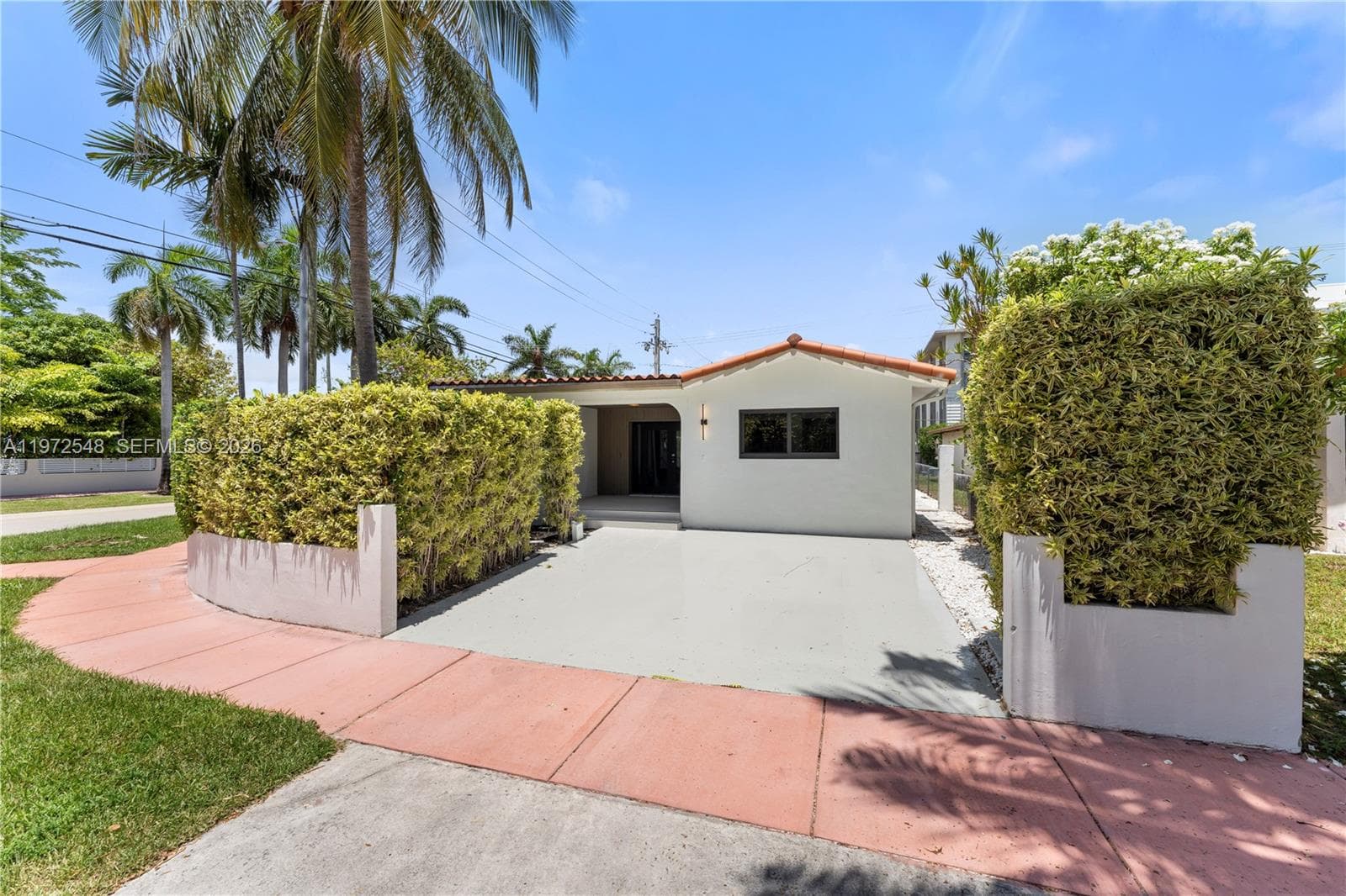 1221 Biarritz Dr, Miami Beach, FL 33141 photo 3