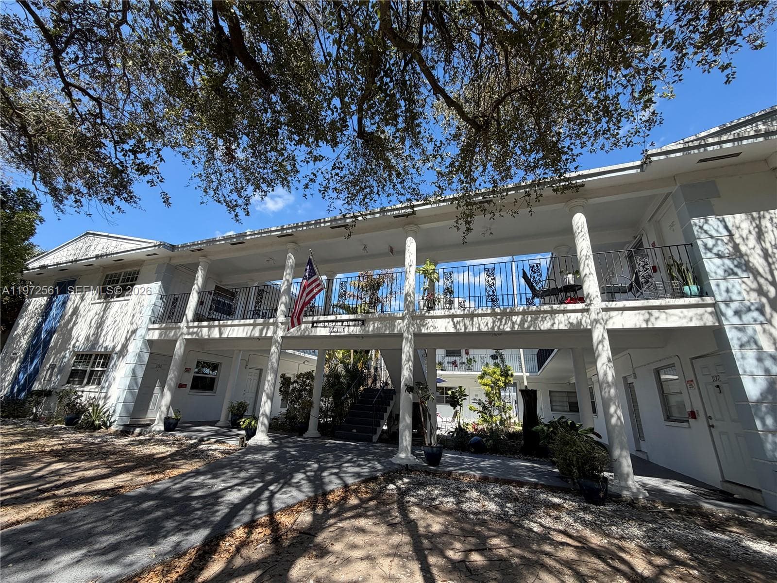 3515 Van Buren St # 102, Hollywood, FL 33021