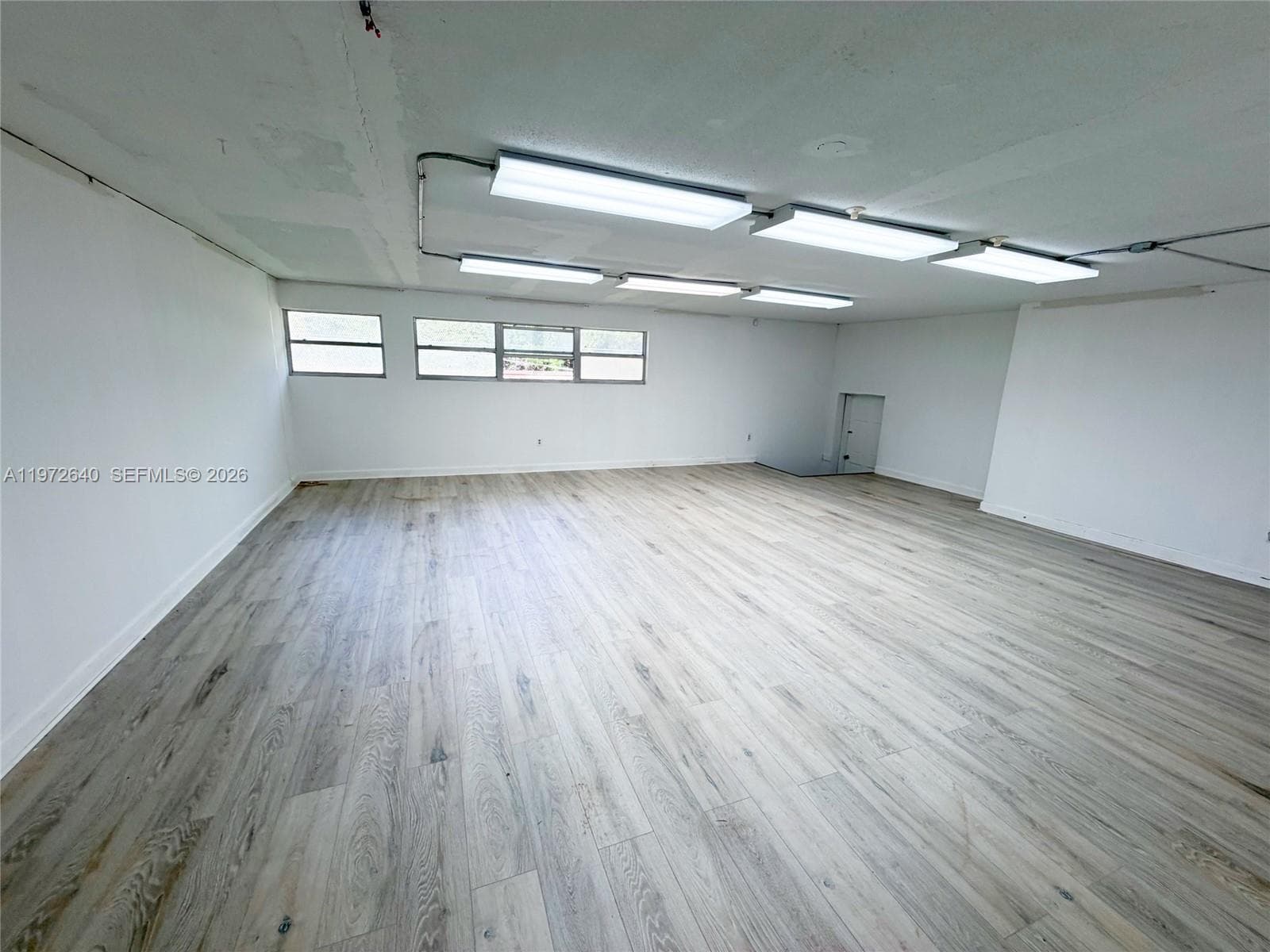 18500 NE 5th Ave, Miami, FL 33179 photo 5
