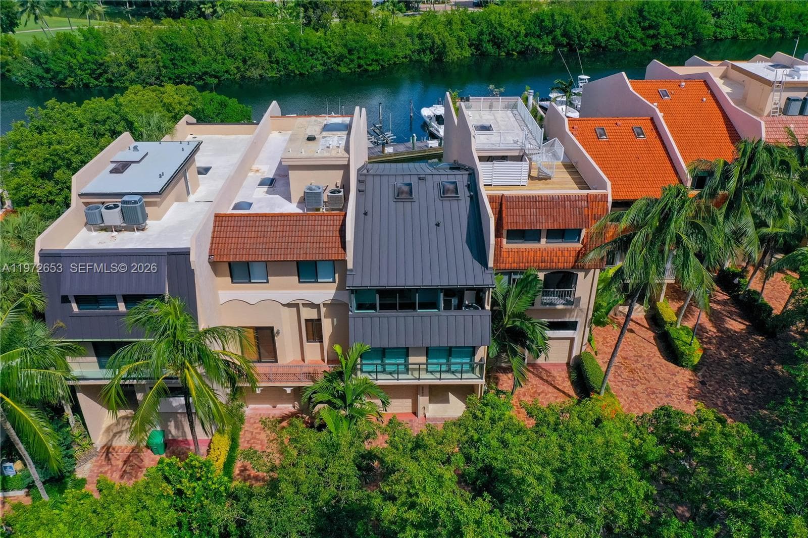 5990 Paradise Point Dr, Palmetto Bay, FL 33157 photo 3