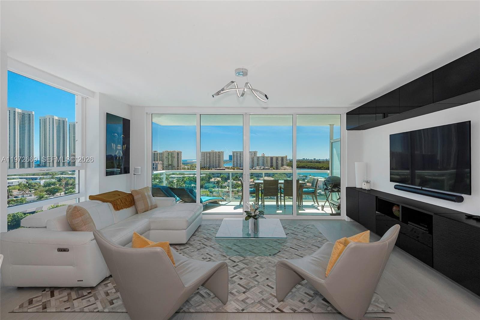 400 Sunny Isles Blvd # 1222 SE CORNER UNIT, Sunny Isles Beach, FL 33160 photo 3