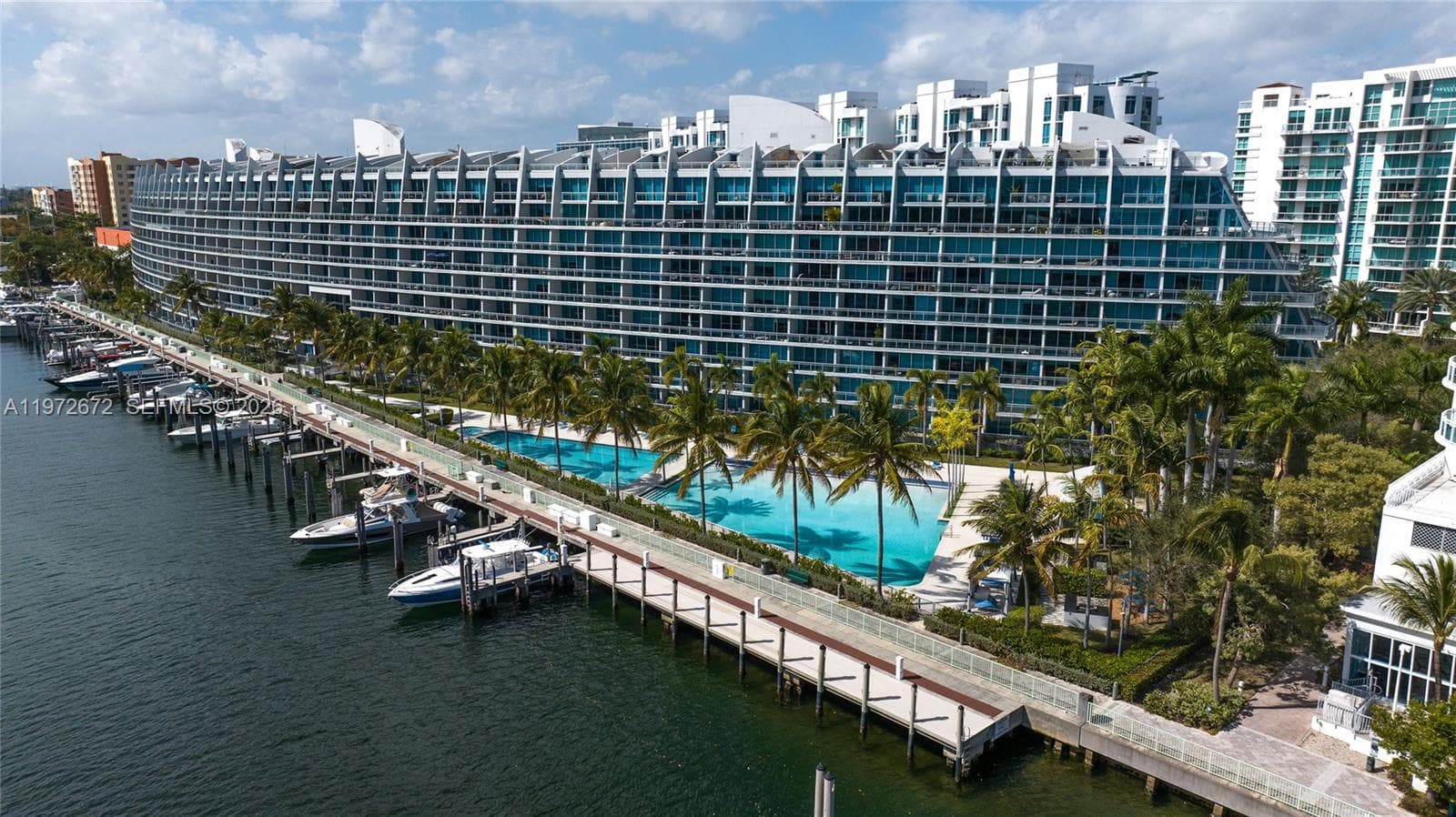2950 NE 188th St # 534, Aventura, FL 33180