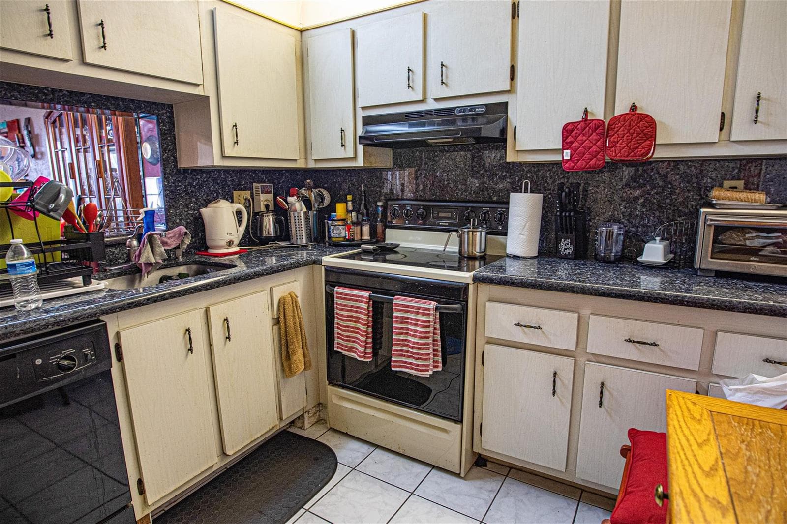 2850 Somerset Drive # 307L, Lauderdale Lakes, FL 33311 photo 5