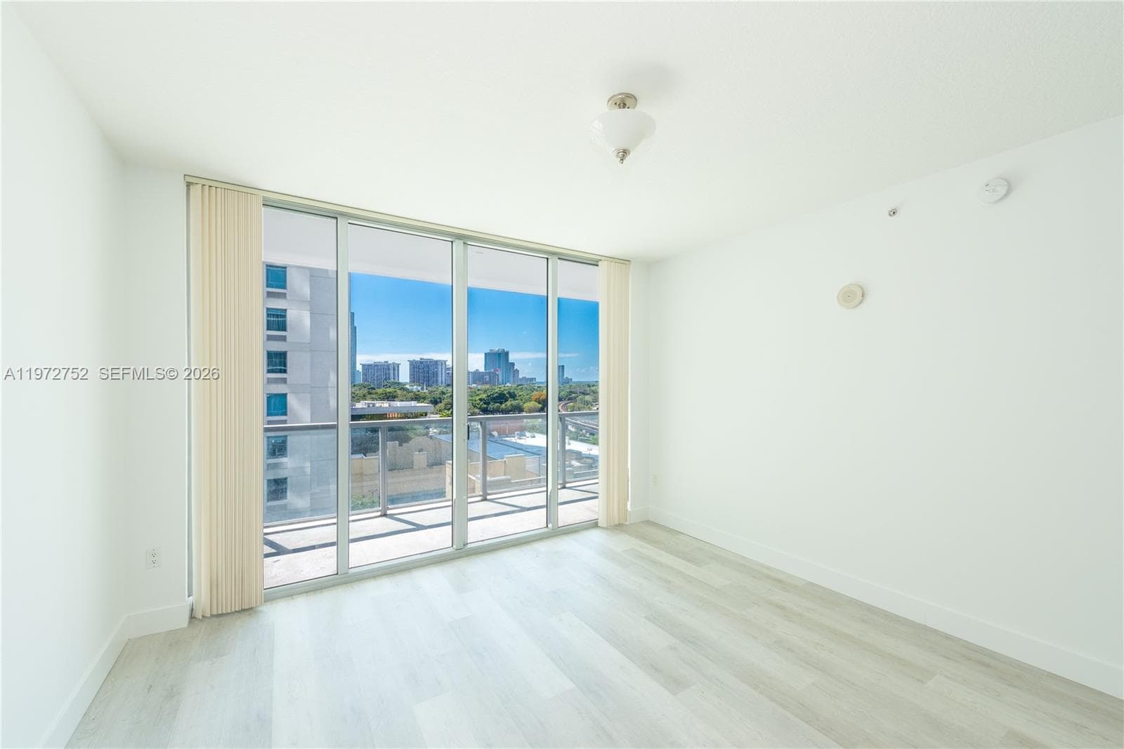 79 SW 12th St # 1105-S, Miami, FL 33130