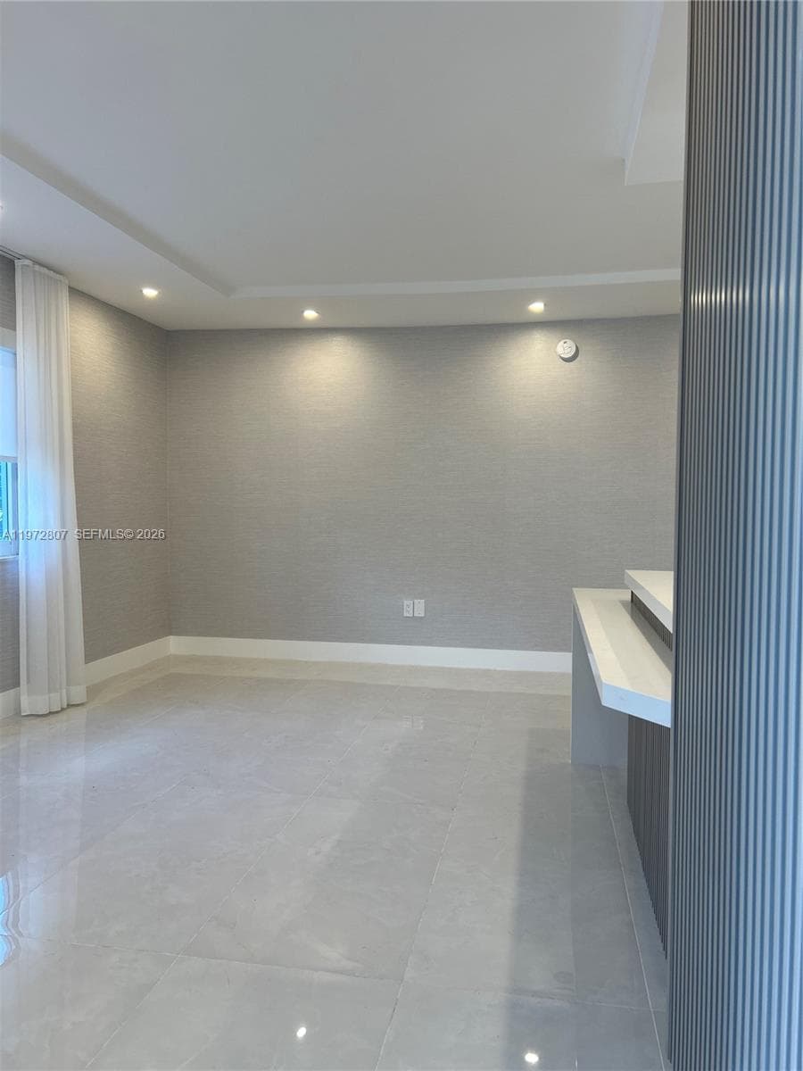 2430 NE 135th St # 201, North Miami, FL 33181 photo 3