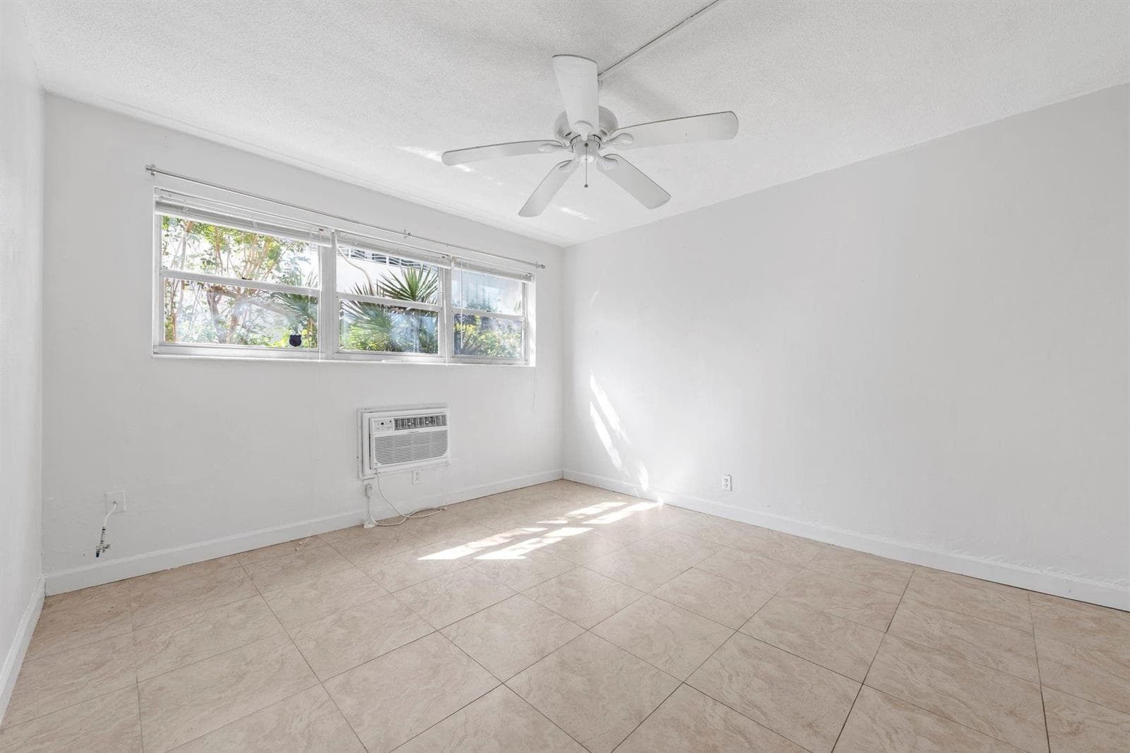 625 Antioch Avenue # 104, Fort Lauderdale, FL 33304 photo 4