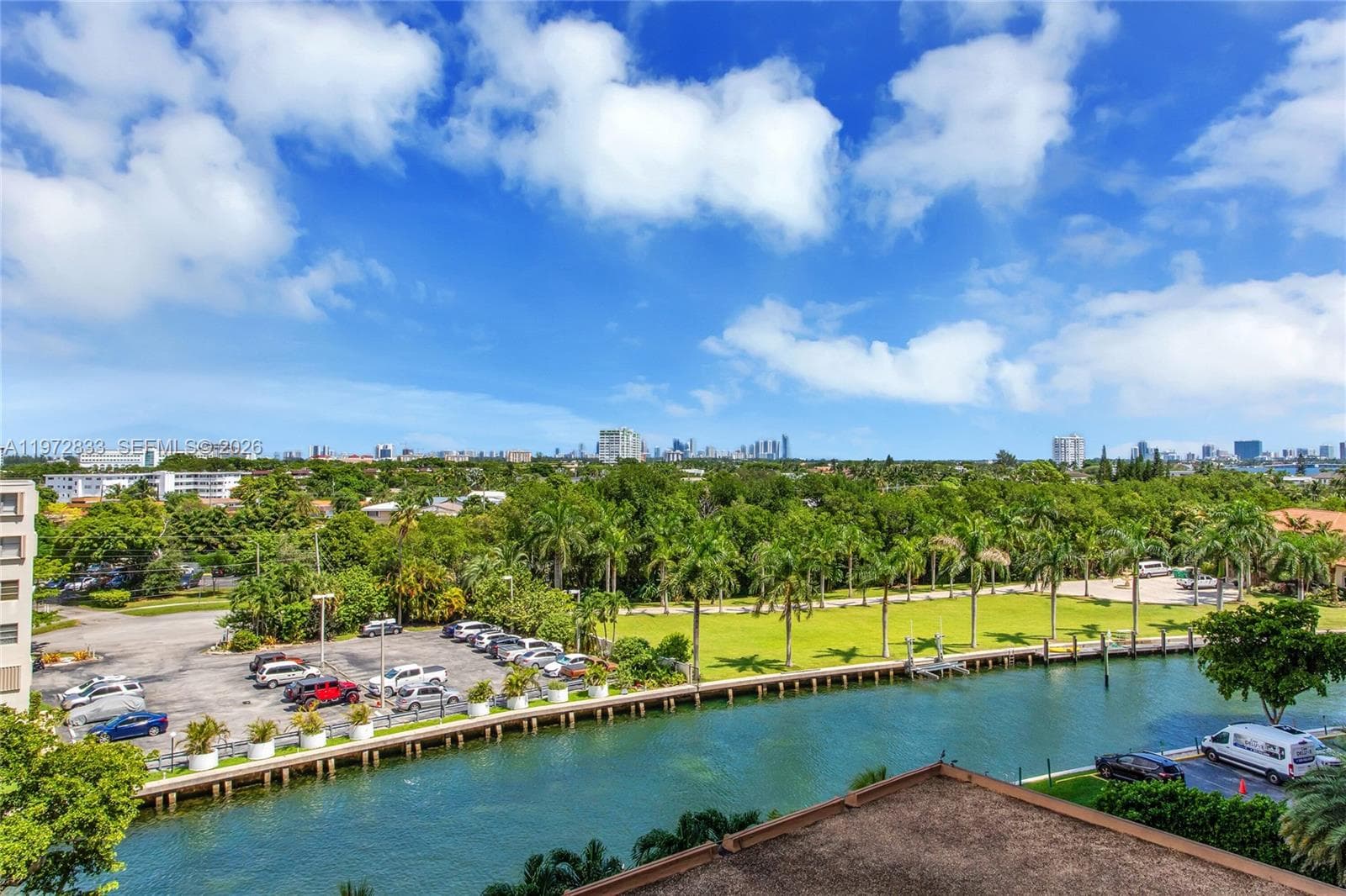 1800 NE 114th St # 711, Miami, FL 33181 photo 2