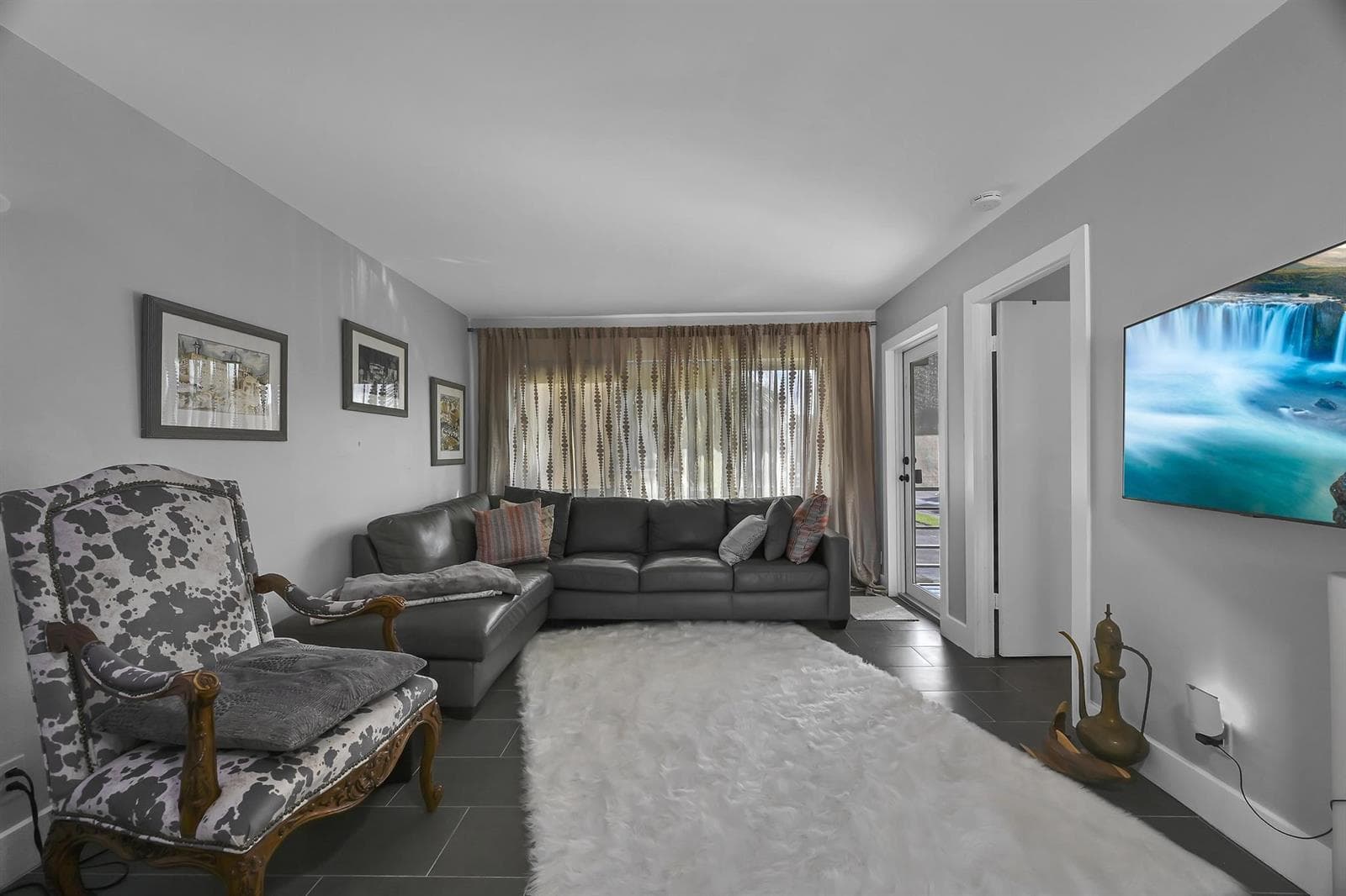 203 Lake Carol Drive, West Palm Beach, FL 33411 photo 2
