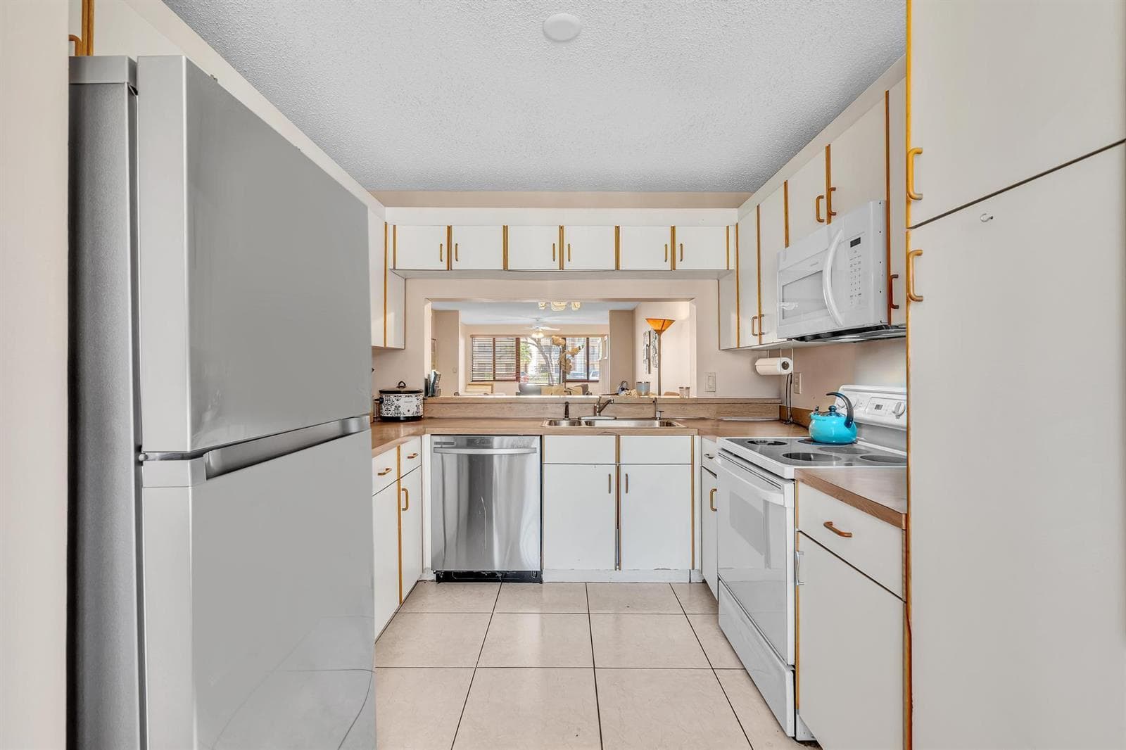 10803 W Clairmont Circle # 102, Tamarac, FL 33321 photo 4