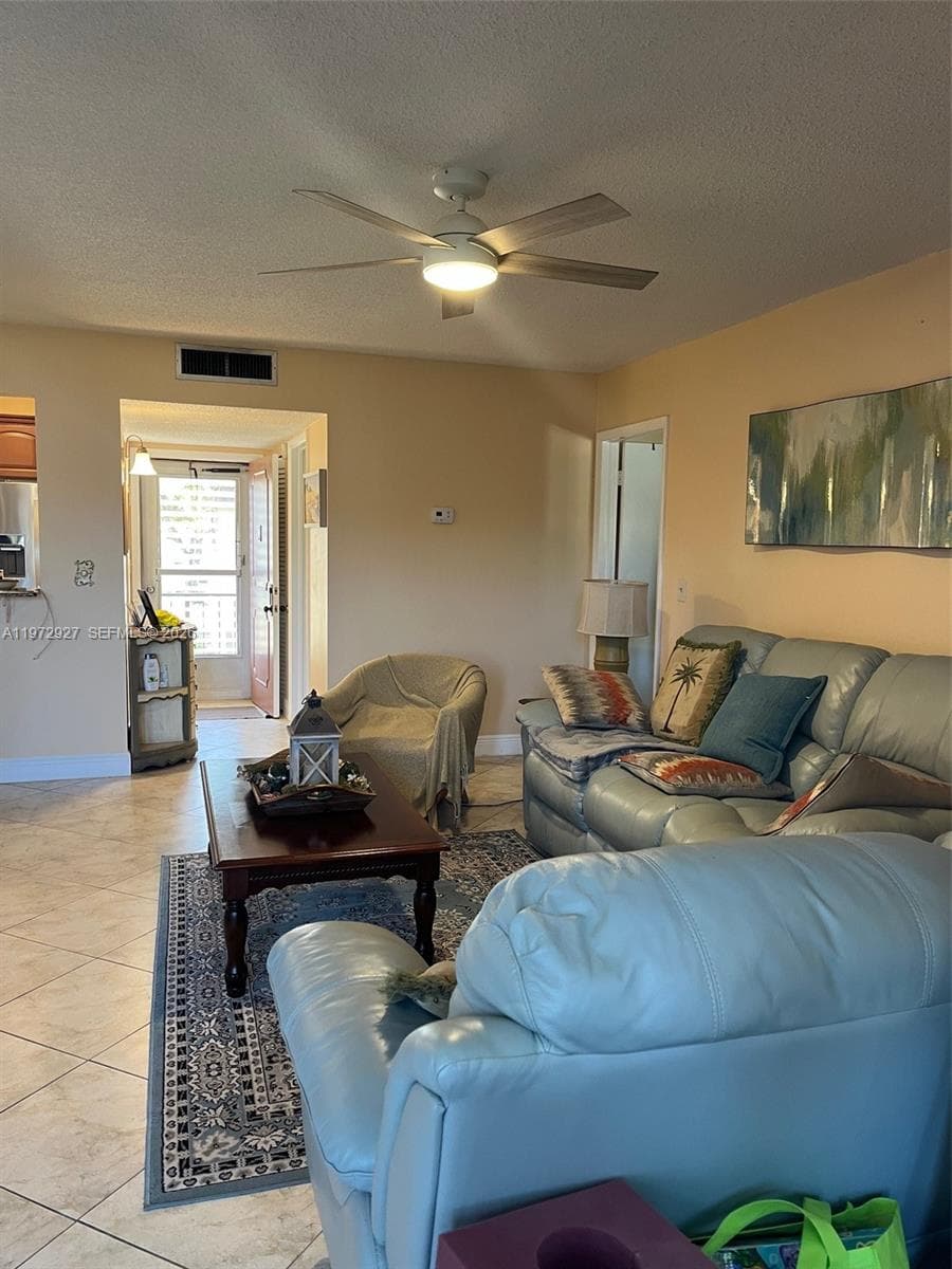 752 Lori Dr # 218, Palm Springs, FL 33461 photo 2