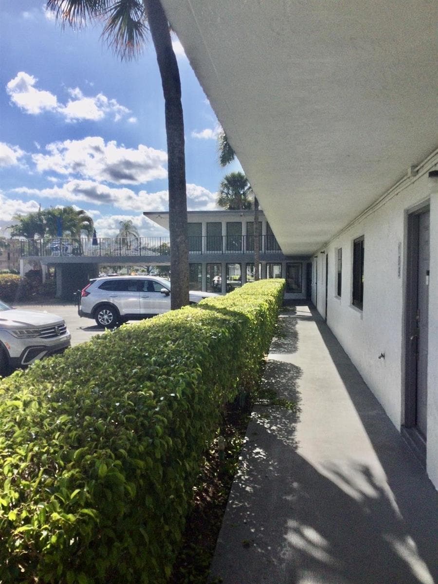 9233 SW 8th Street # 110, Boca Raton, FL 33428 photo 2