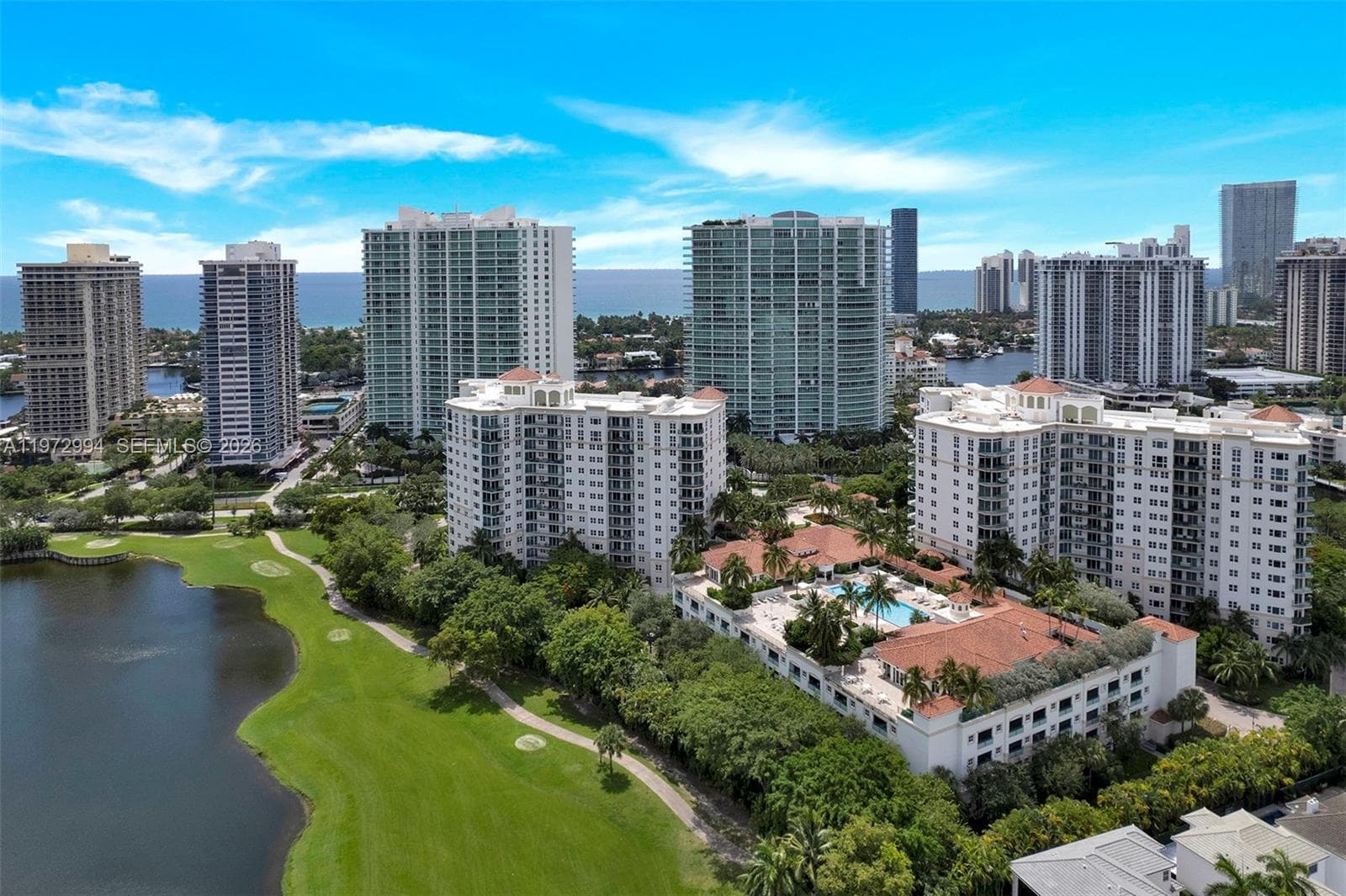 20000 E Country Club Dr # PH06, Aventura, FL 33180 photo 3