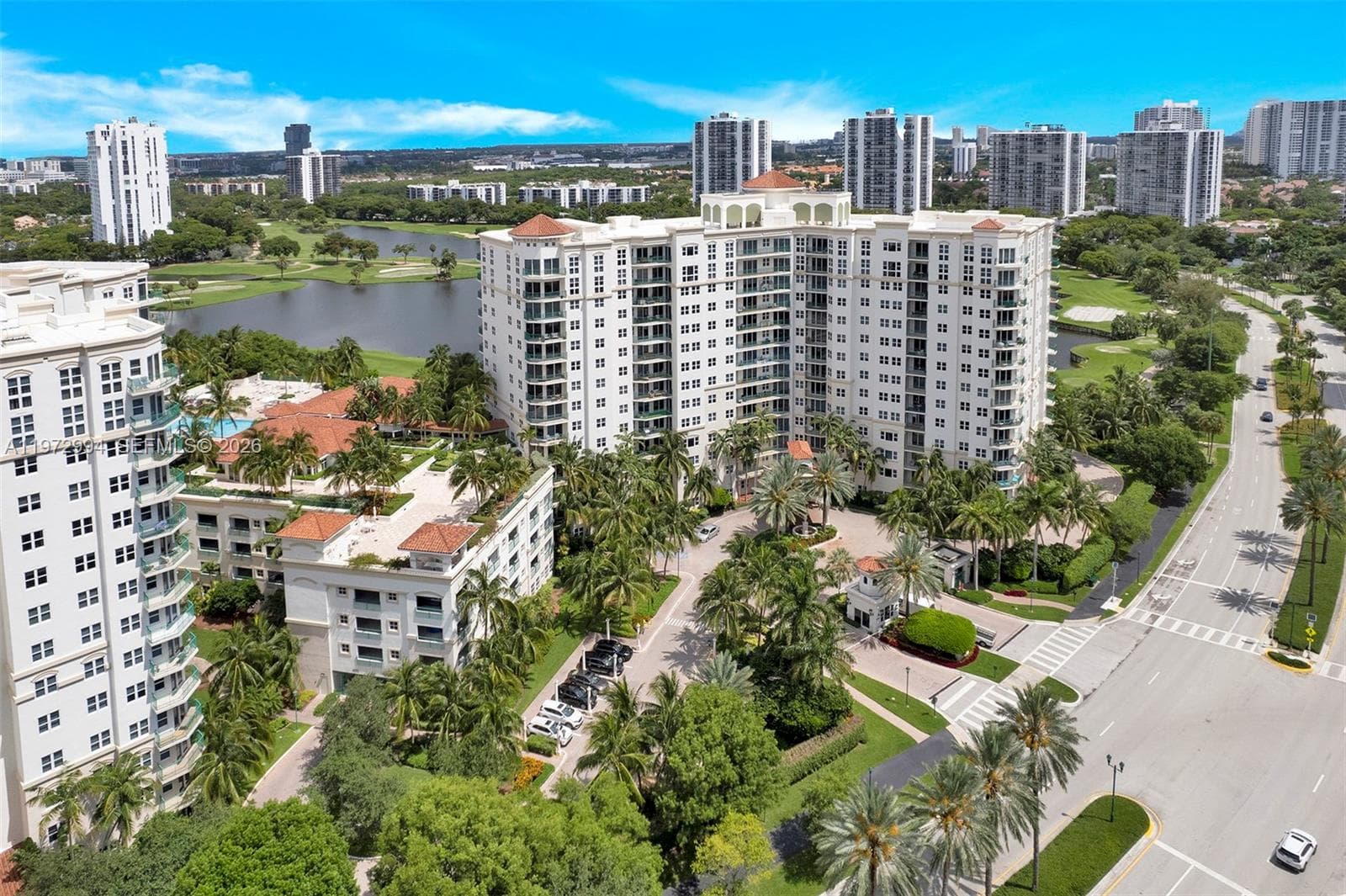 20000 E Country Club Dr # PH06, Aventura, FL 33180 photo 5