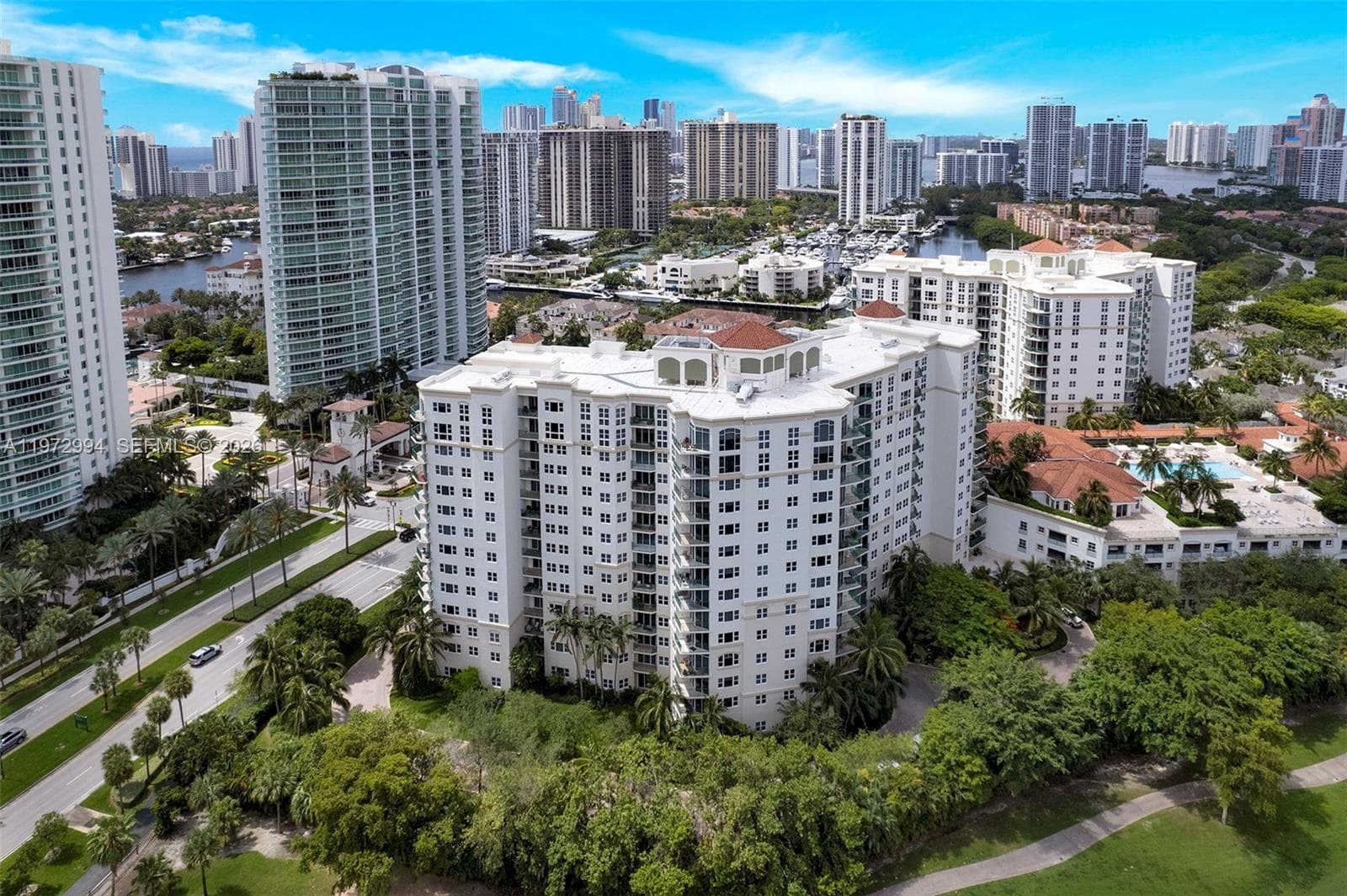 20000 E Country Club Dr # PH06, Aventura, FL 33180 photo 4