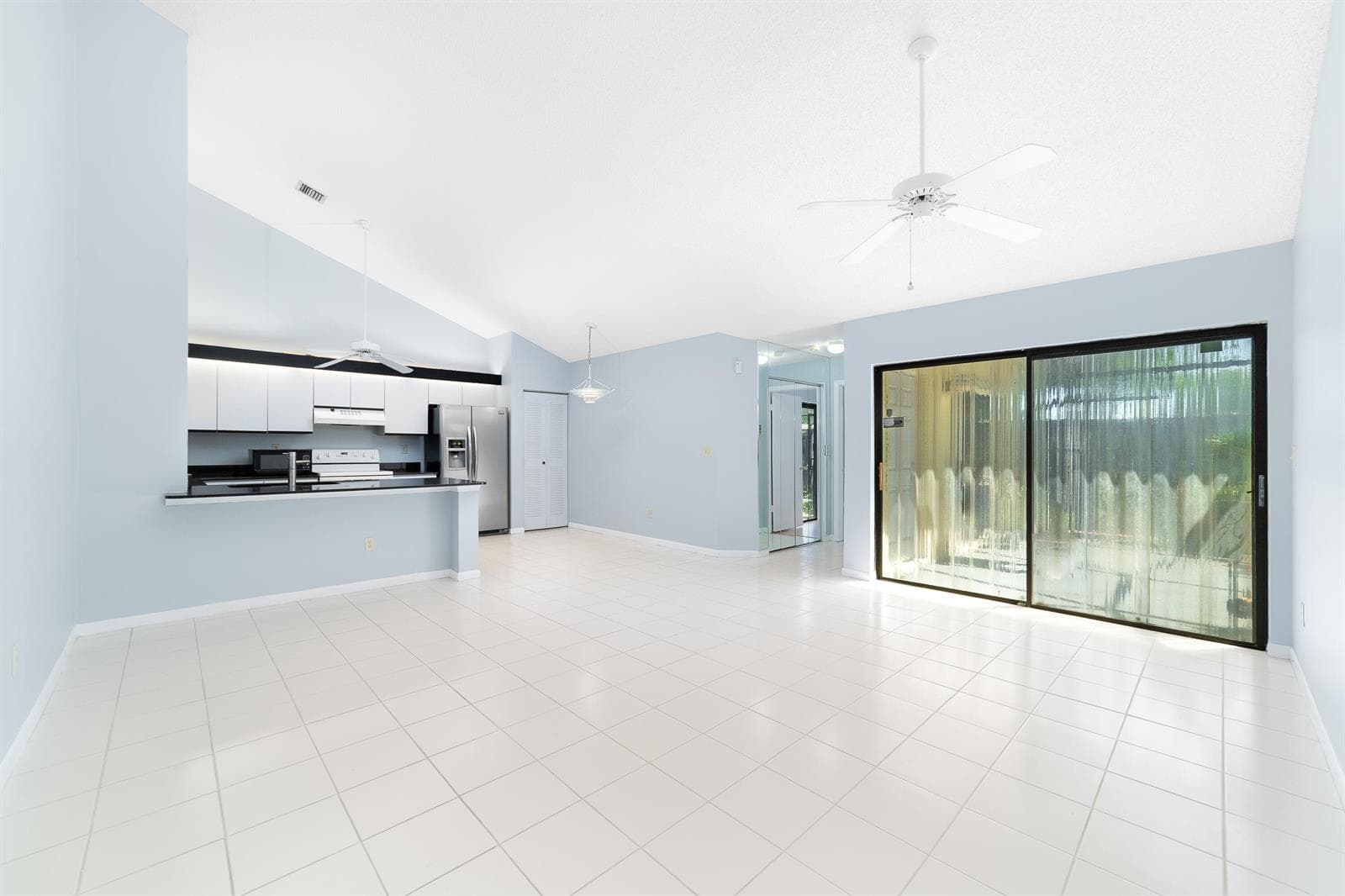 1139 Summit Trail Circle # A, West Palm Beach, FL 33415 photo 2