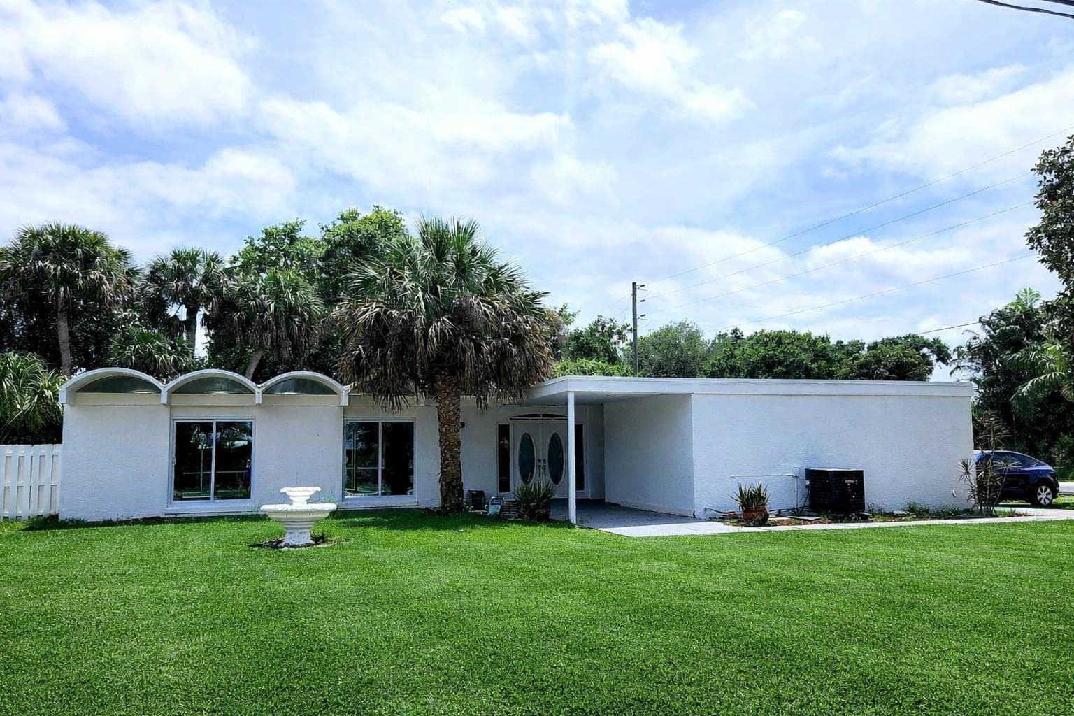 1715 York Court, Fort Pierce, FL 34982 photo 3
