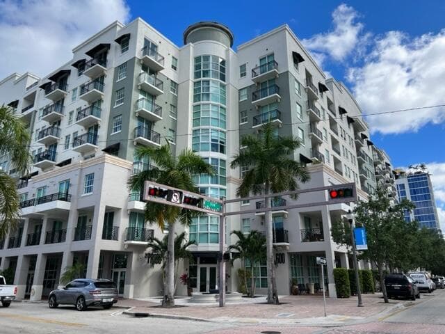 600 S Dixie Highway # 752, West Palm Beach, FL 33401