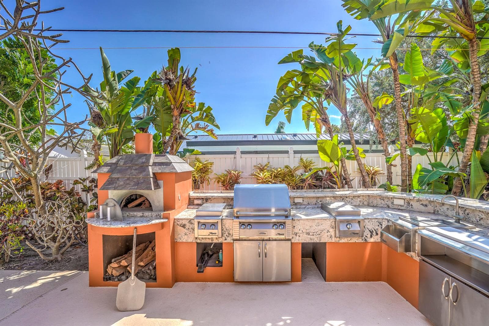 1191 Emerald Drive, Singer Island, FL 33404 photo 2