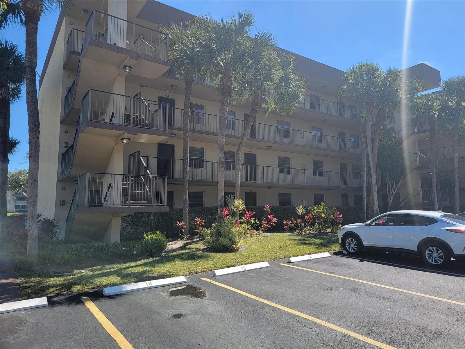 3121 NW 47th Terrace # 403, Lauderdale Lakes, FL 33319 photo 2