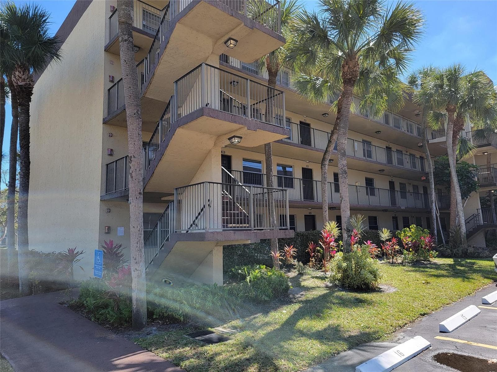 3121 NW 47th Terrace # 403, Lauderdale Lakes, FL 33319 photo 3