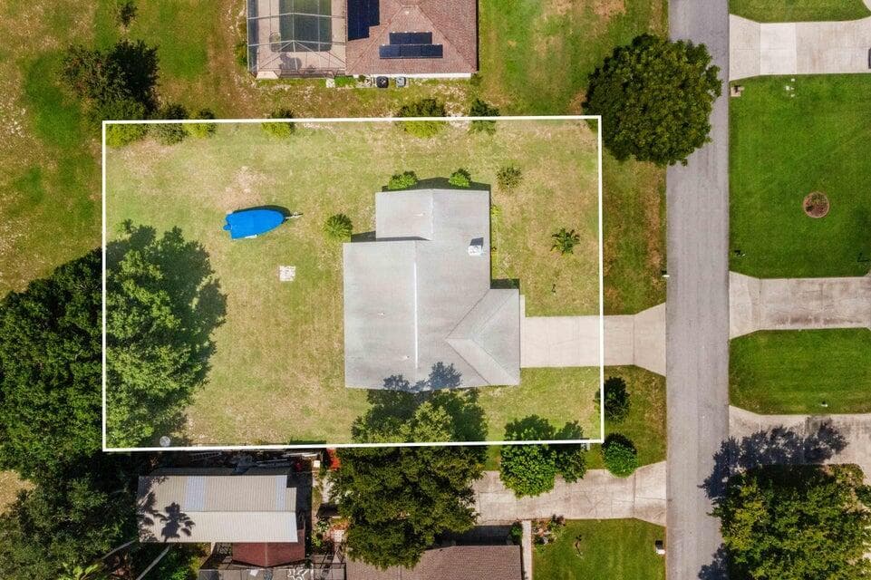 910 Liberty Lane, FL 33823 photo 5