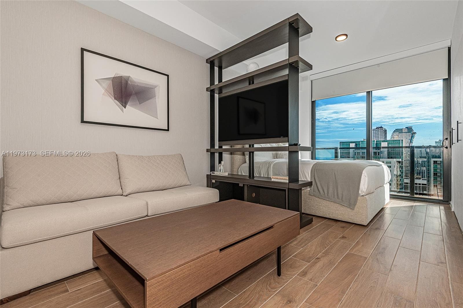 398 NE 5th St # 4512, Miami, FL 33132 photo 4