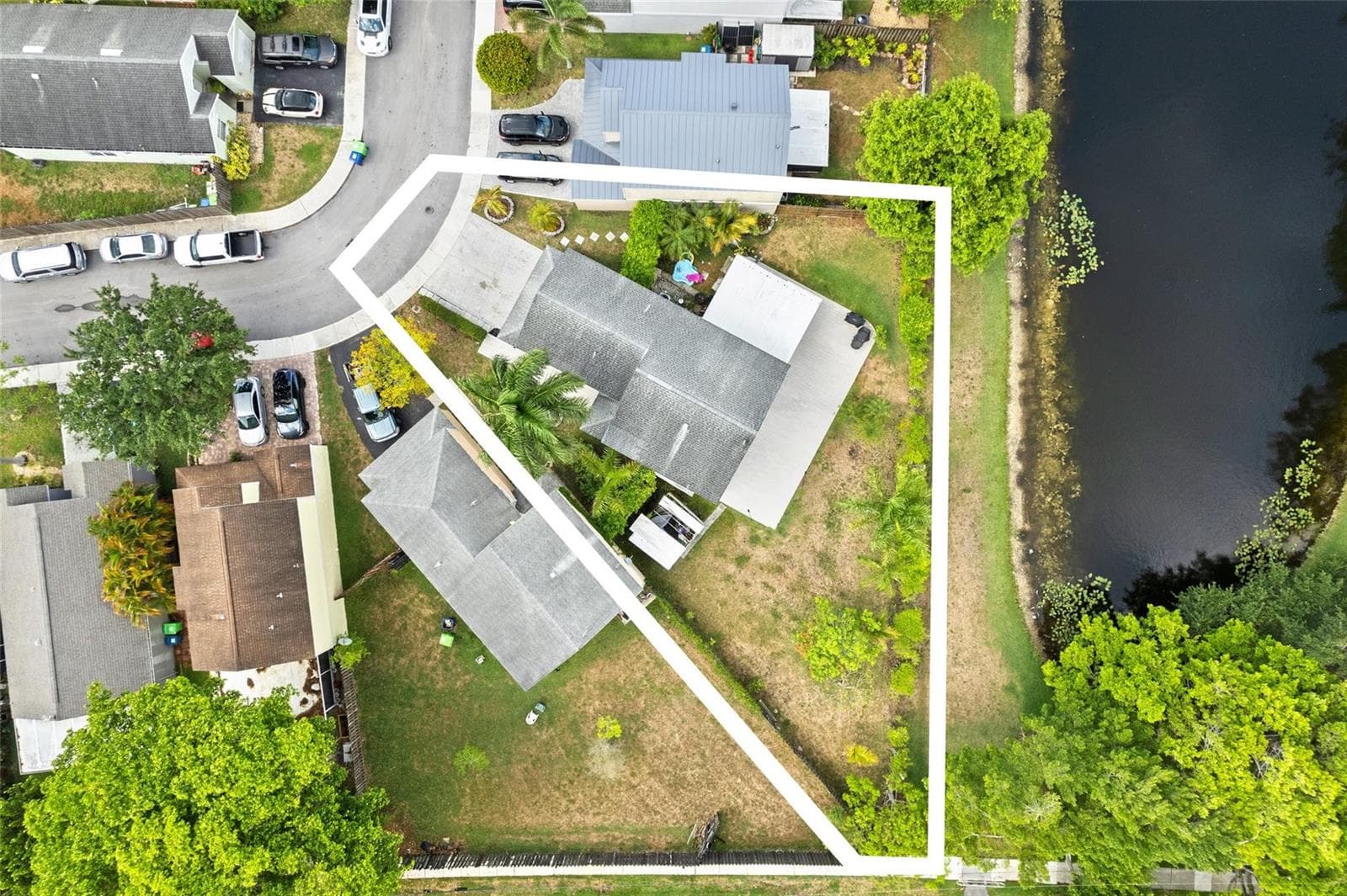 133 SW 159th Way, Sunrise, FL 33326 photo 3