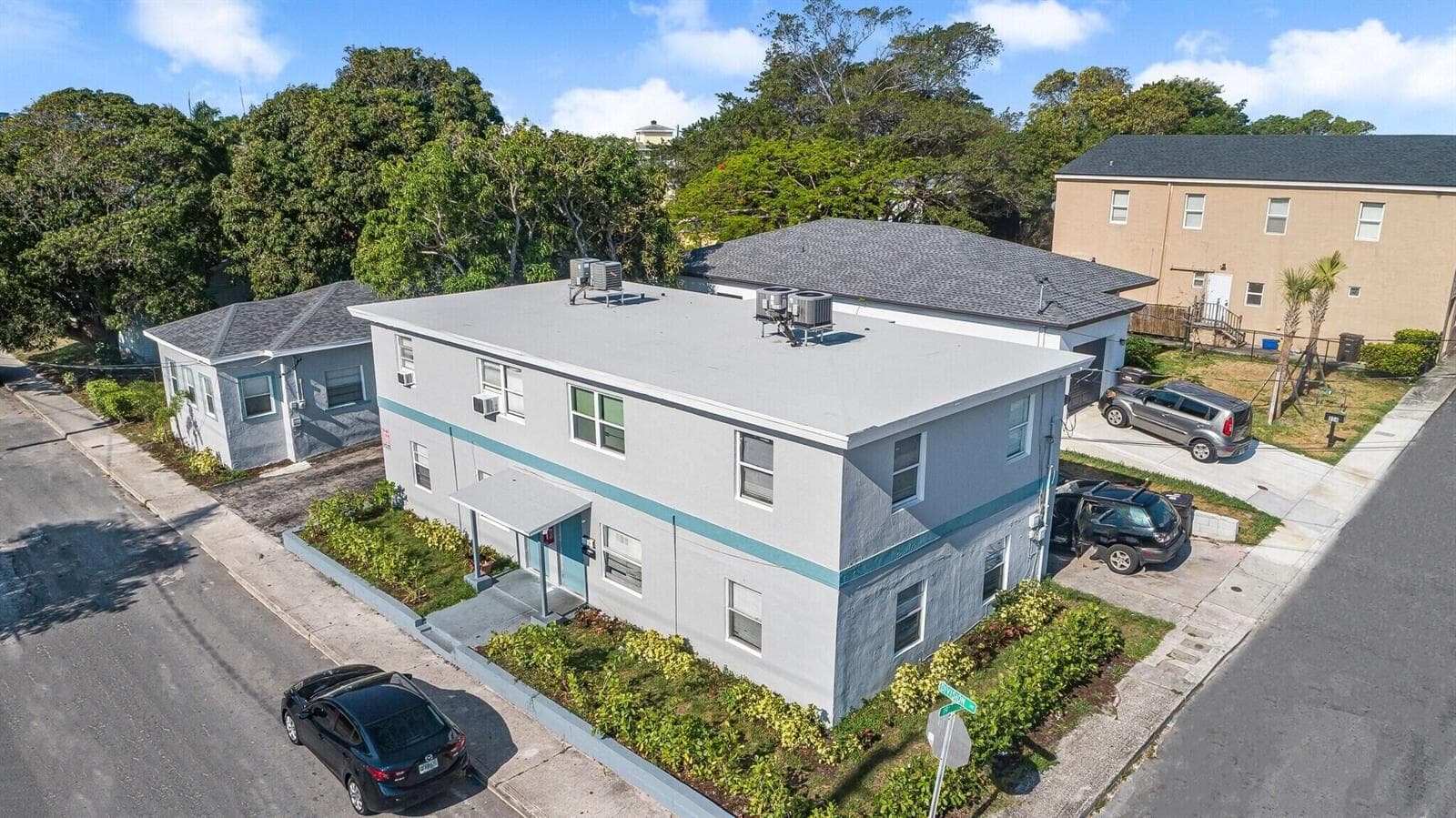 1913 Division Avenue, West Palm Beach, FL 33407 photo 2