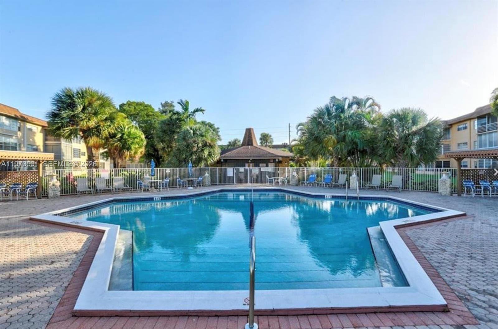 5021 W Oakland Park Blvd # 104, Lauderdale Lakes, FL 33313 photo 3