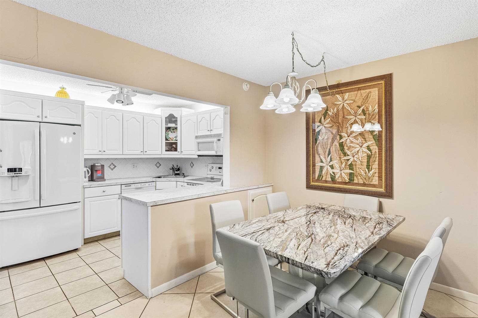 314 Knotty Pine Circle # C-1, FL 33463 photo 3