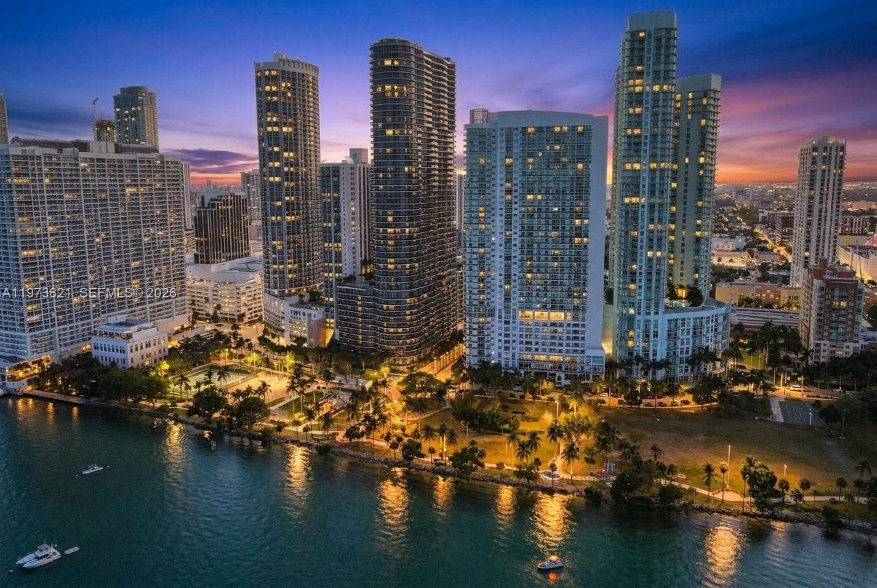 1750 N Bayshore Dr # 2510, Miami, FL 33132 photo 3