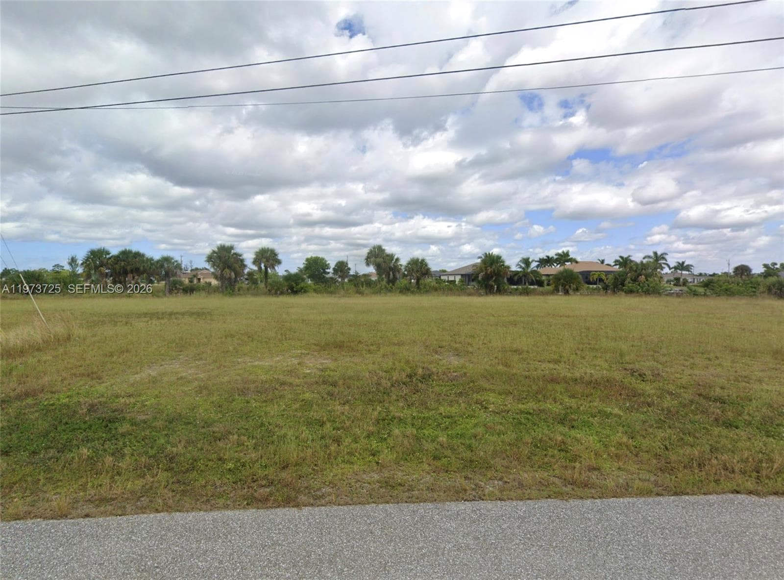 3779 NE 14th Pl, Cape Coral, FL 33909