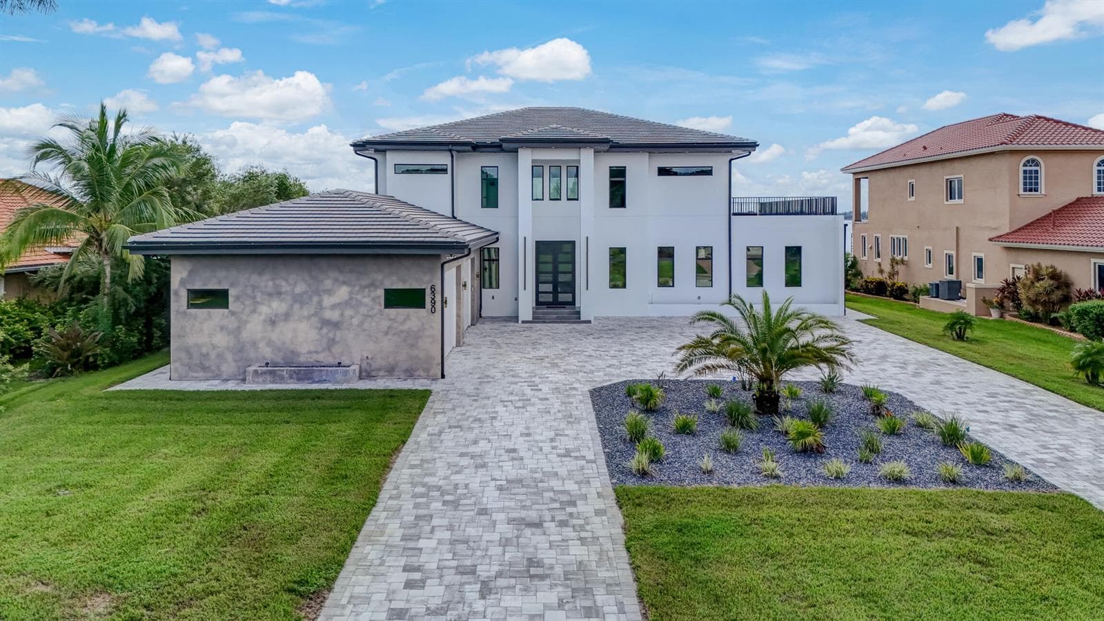 6390 River Club Court, FL 33917 photo 3