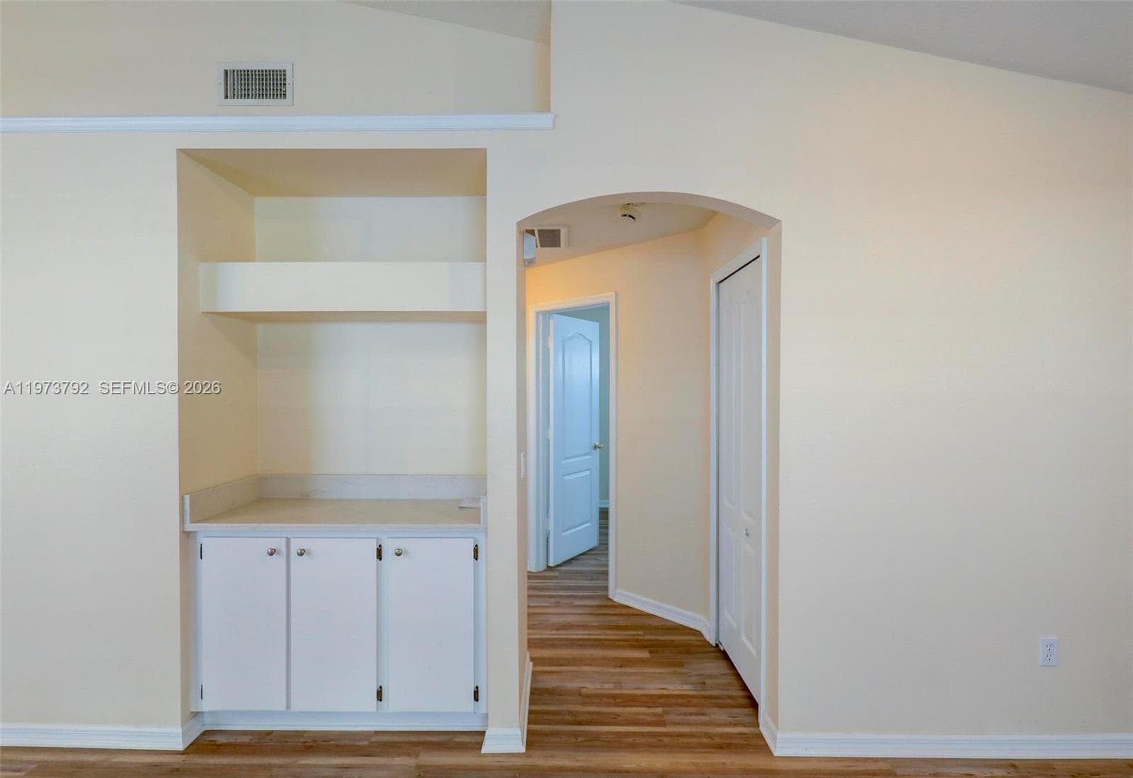 18105 Lembrecht Way, Other City - In The State Of Florida, FL 33647 photo 5