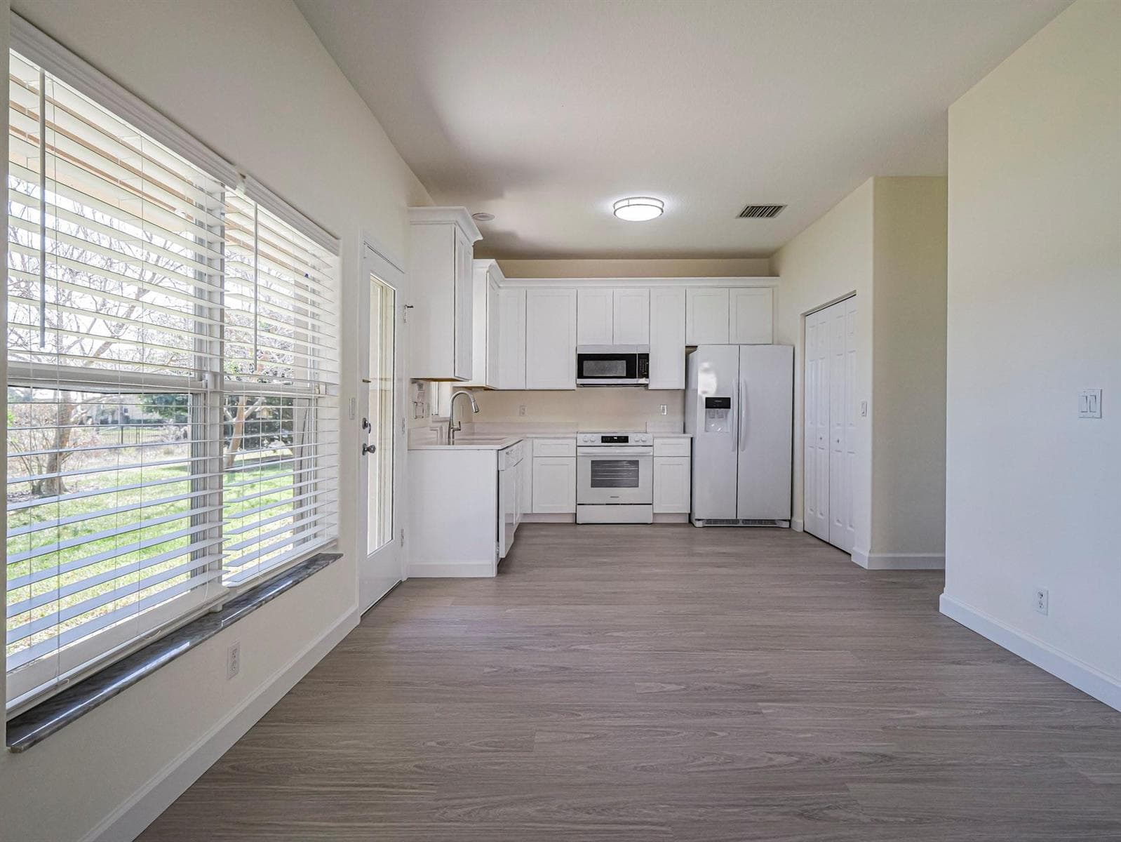 1834 77th Drive # 1834, Vero Beach, FL 32966 photo 4