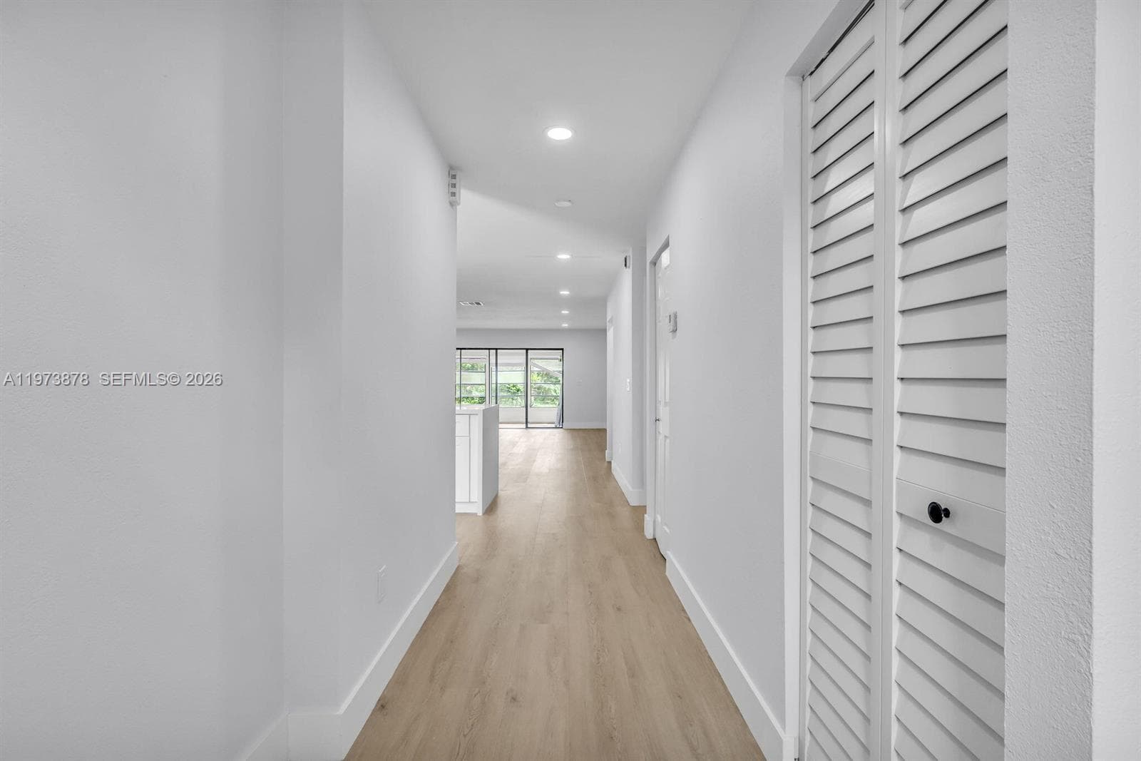 8535 Casa Del Lago # F, Boca Raton, FL 33433 photo 5