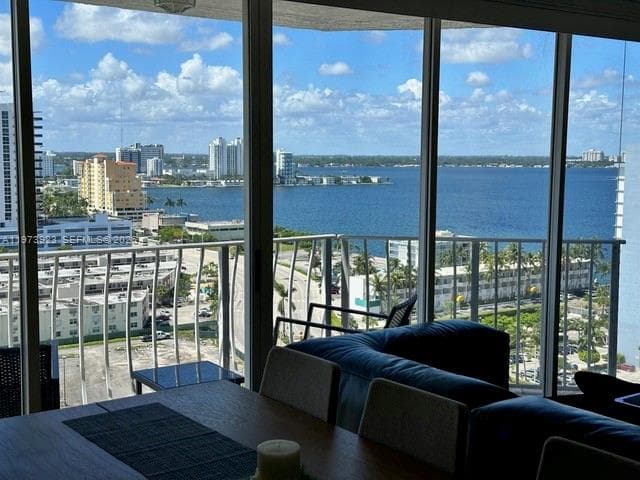 7601 E Treasure Dr # 1905, North Bay Village, FL 33141 photo 5