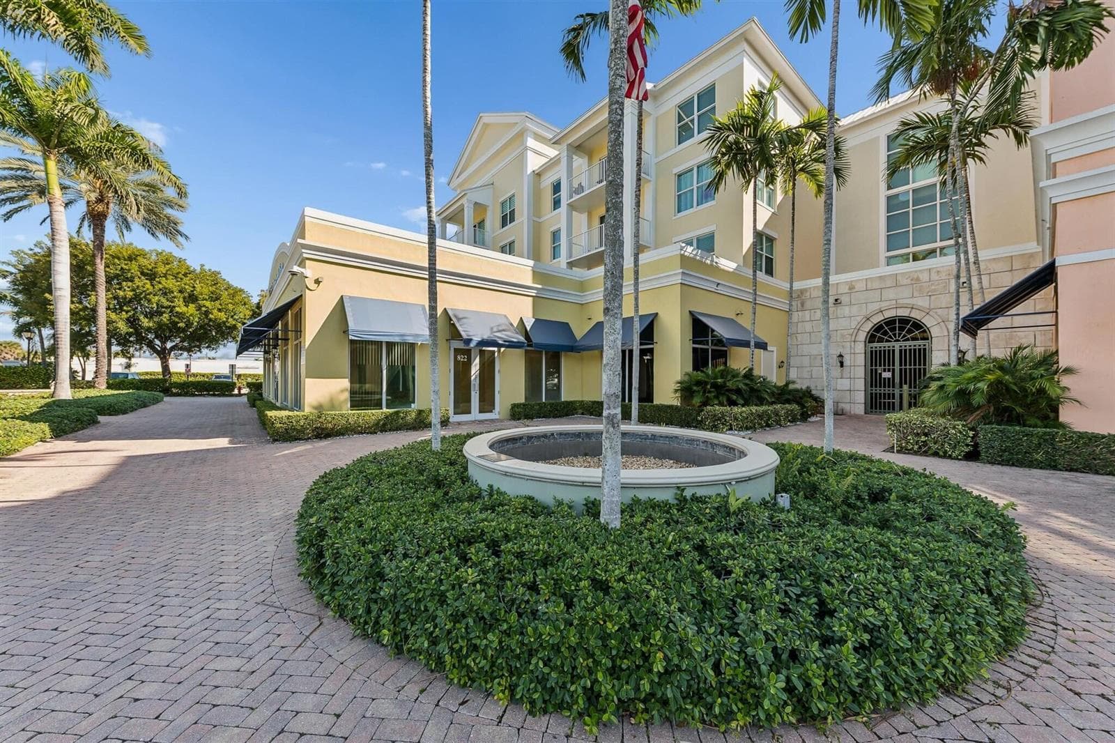 826 N Dixie Highway # 11-15, Lantana, FL 33462 photo 2
