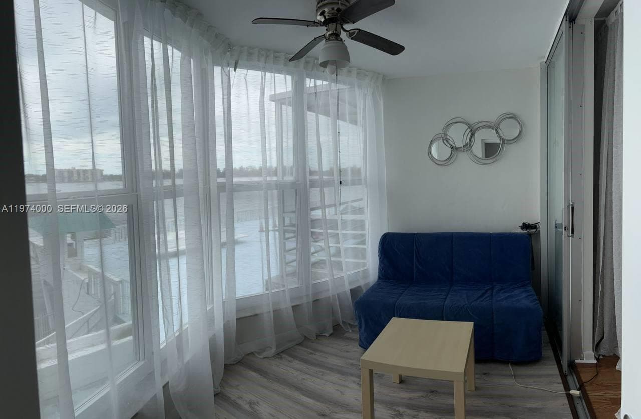 1150 NE 191st St # 34, Miami, FL 33179 photo 4