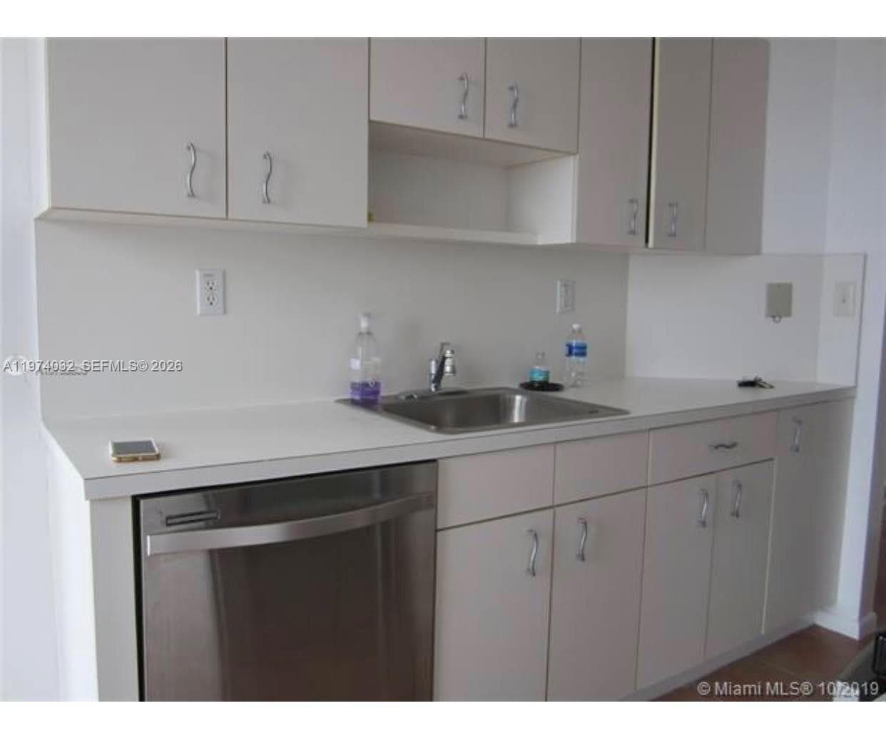 1688 West Ave # 1107, Miami Beach, FL 33139 photo 2