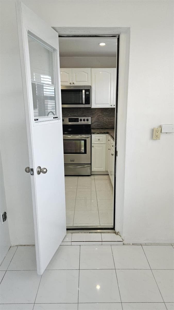 4042 NW 19th Street # F411, Fort Lauderdale, FL 33313 photo 4
