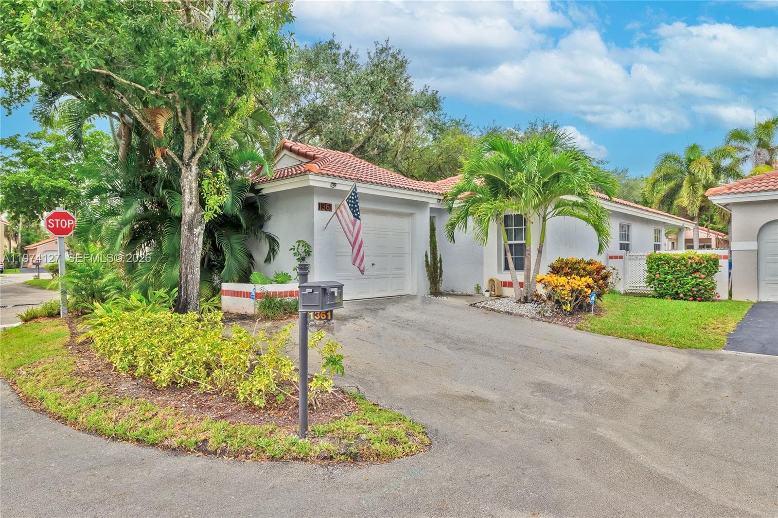 1361 Seagrape Cir, Weston, FL 33326 photo 2