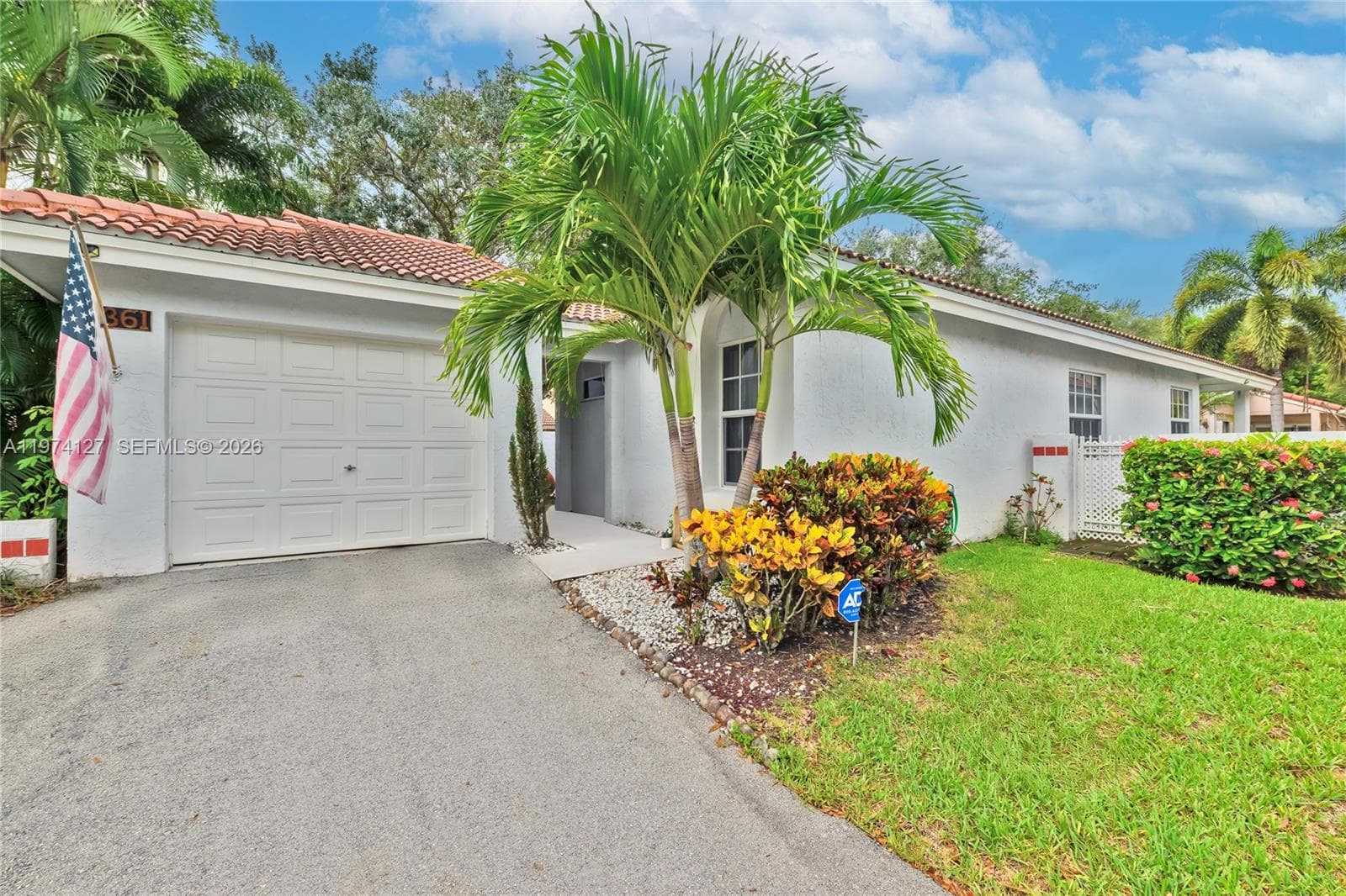 1361 Seagrape Cir, Weston, FL 33326 photo 3